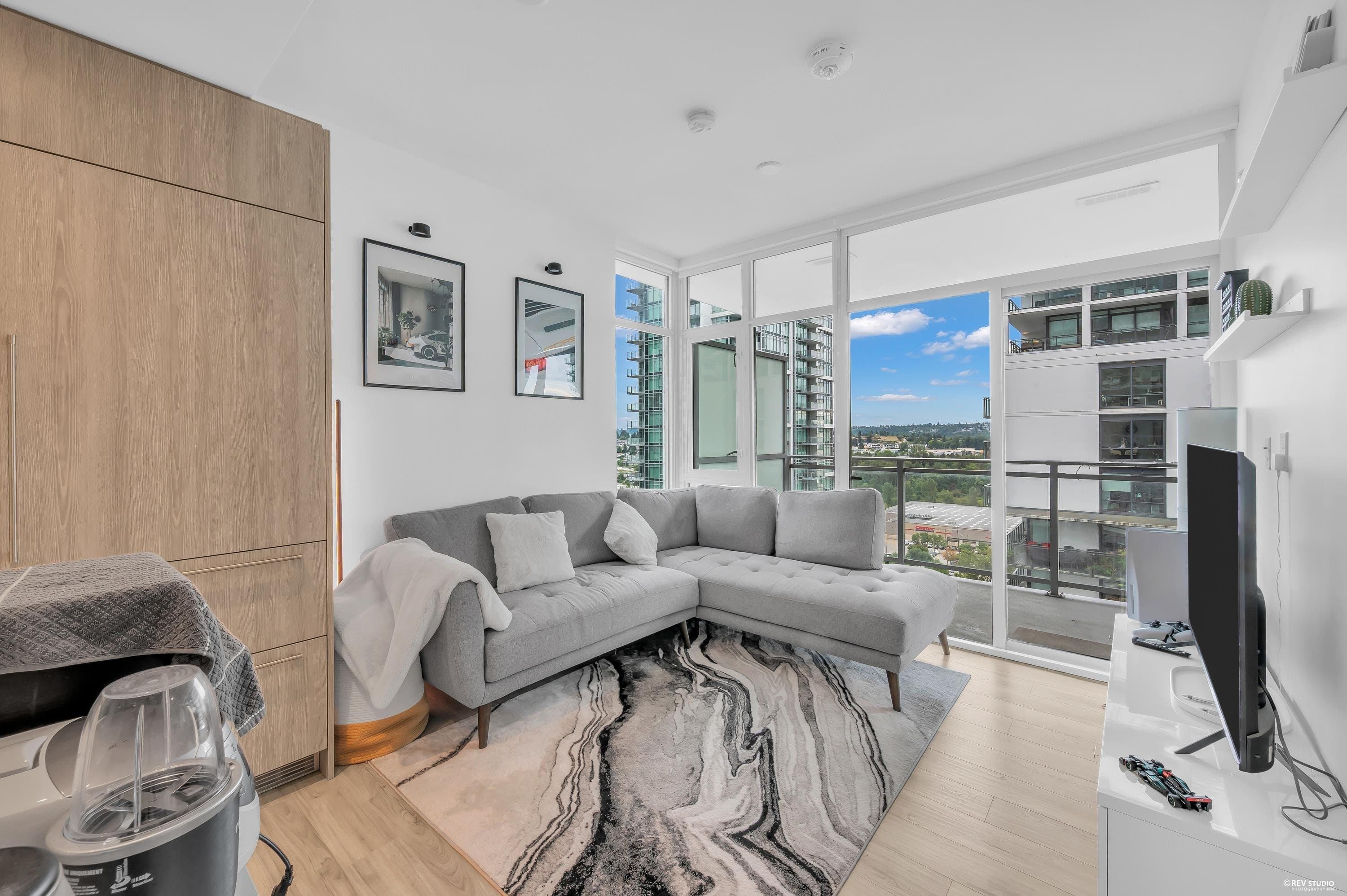 1702 - 2288 Alpha Avenue, Burnaby