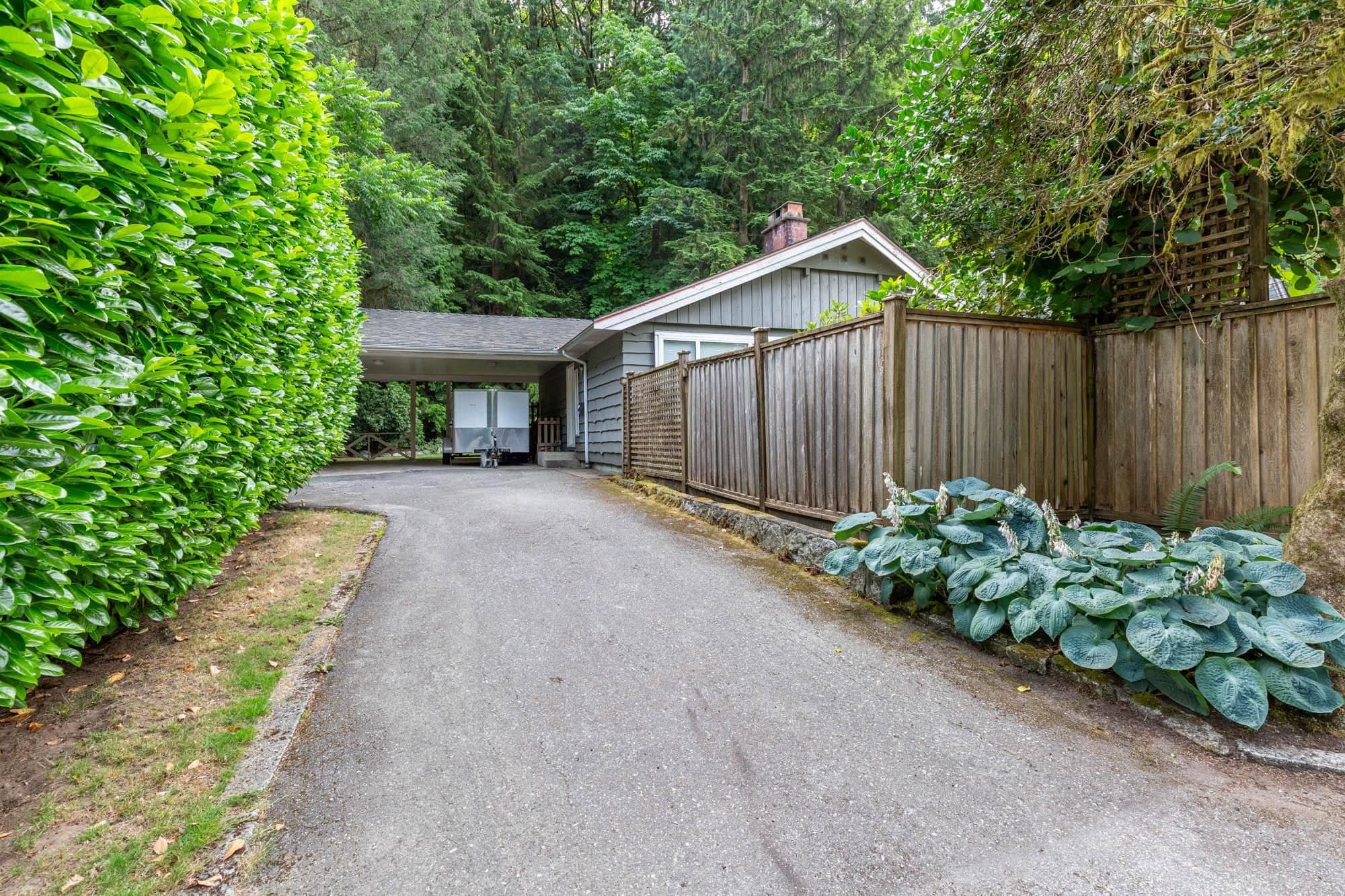 2256 Chapman Way, North Vancouver, V7H 1W1 — photo 3