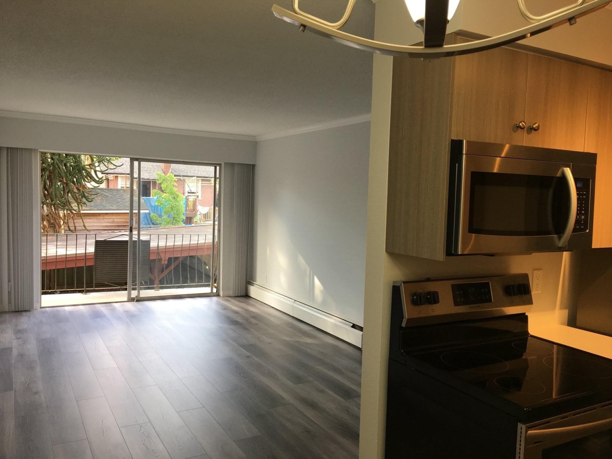 212 - 611 Blackford Street, New Westminster, V3M 1R7 — photo 2