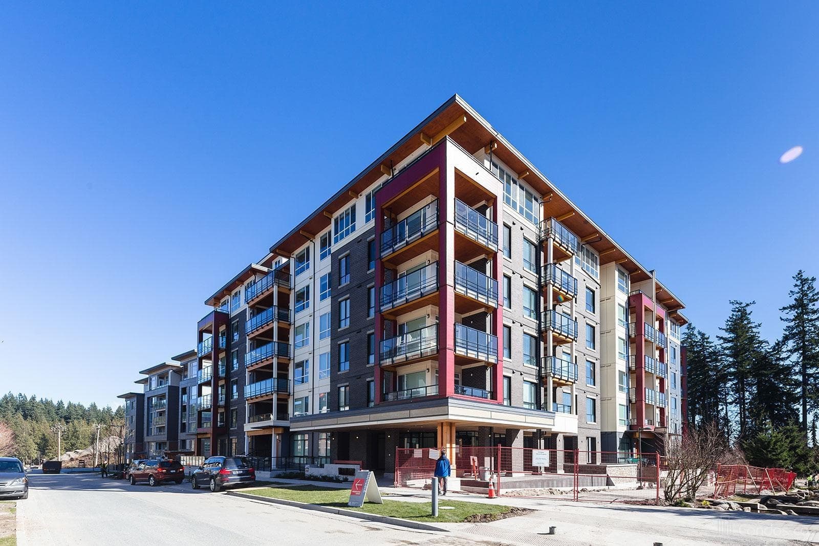 300 - 3581 Ross Drive, Vancouver