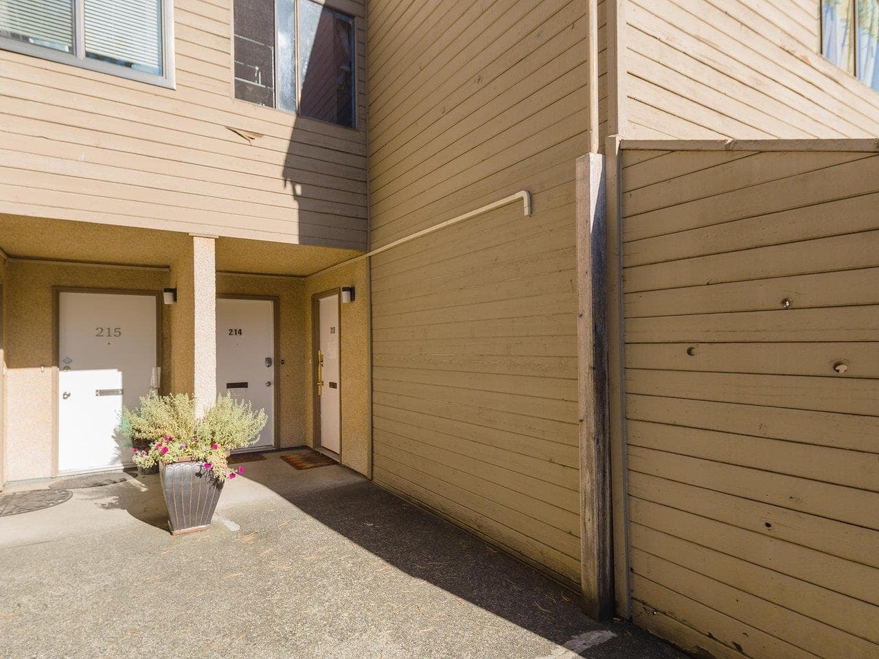 213 - 8040 Colonial Drive, Richmond, V7C 4V1 — photo 3