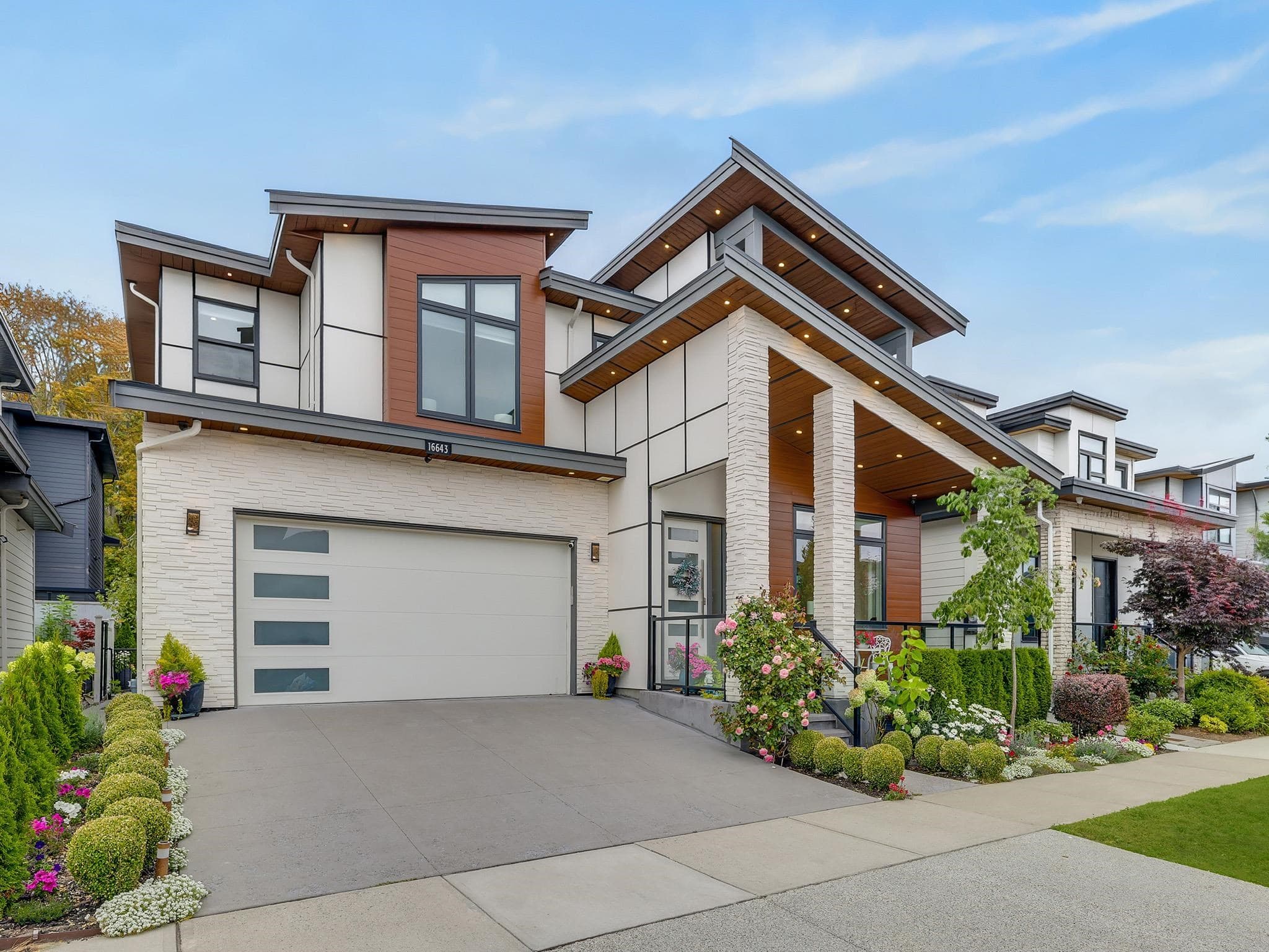 16643 18b Avenue, Surrey, V3Z 1A2 — photo 2