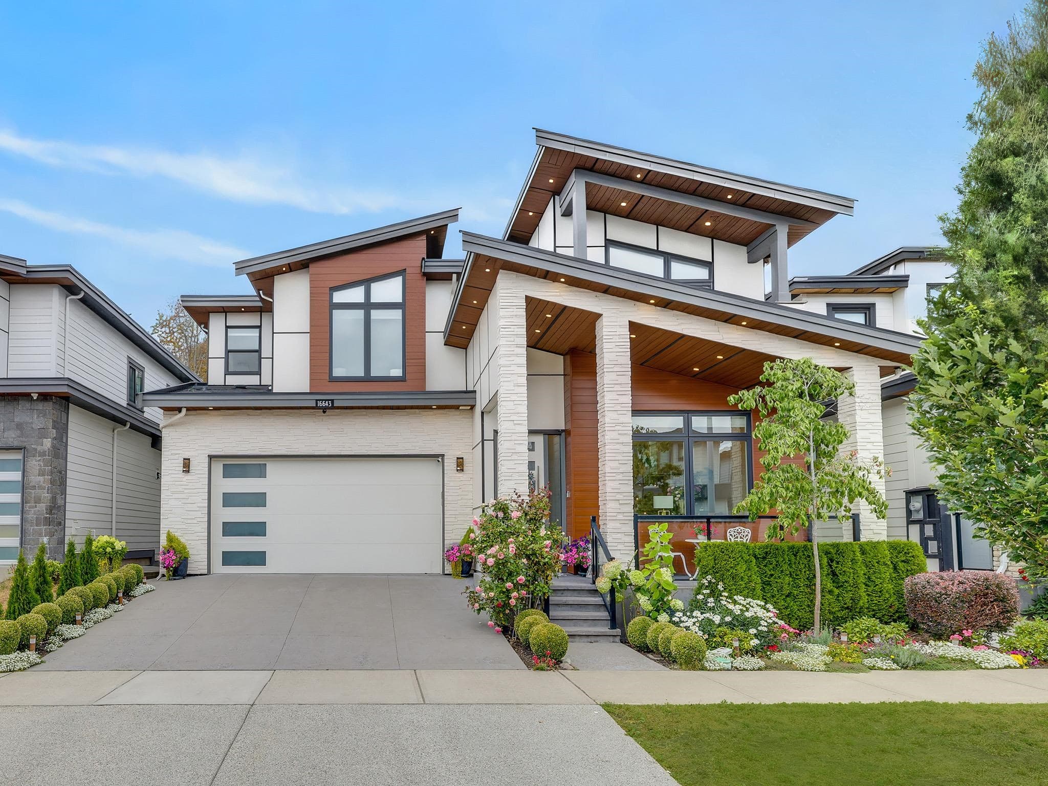 16643 18b Avenue, Surrey, V3Z 1A2 — photo 1
