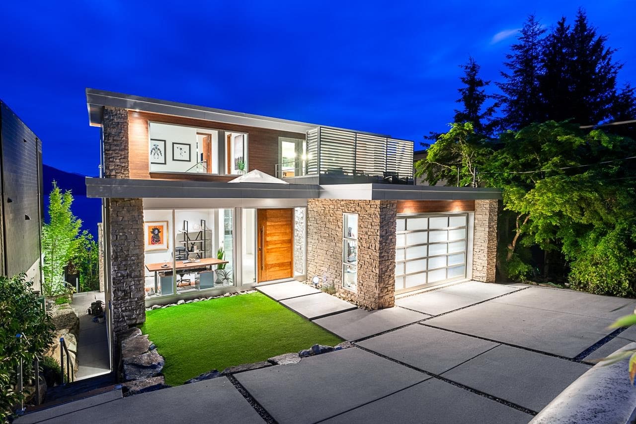 53 Brunswick Beach Road, Lions Bay, V0N 2E0 — photo 2
