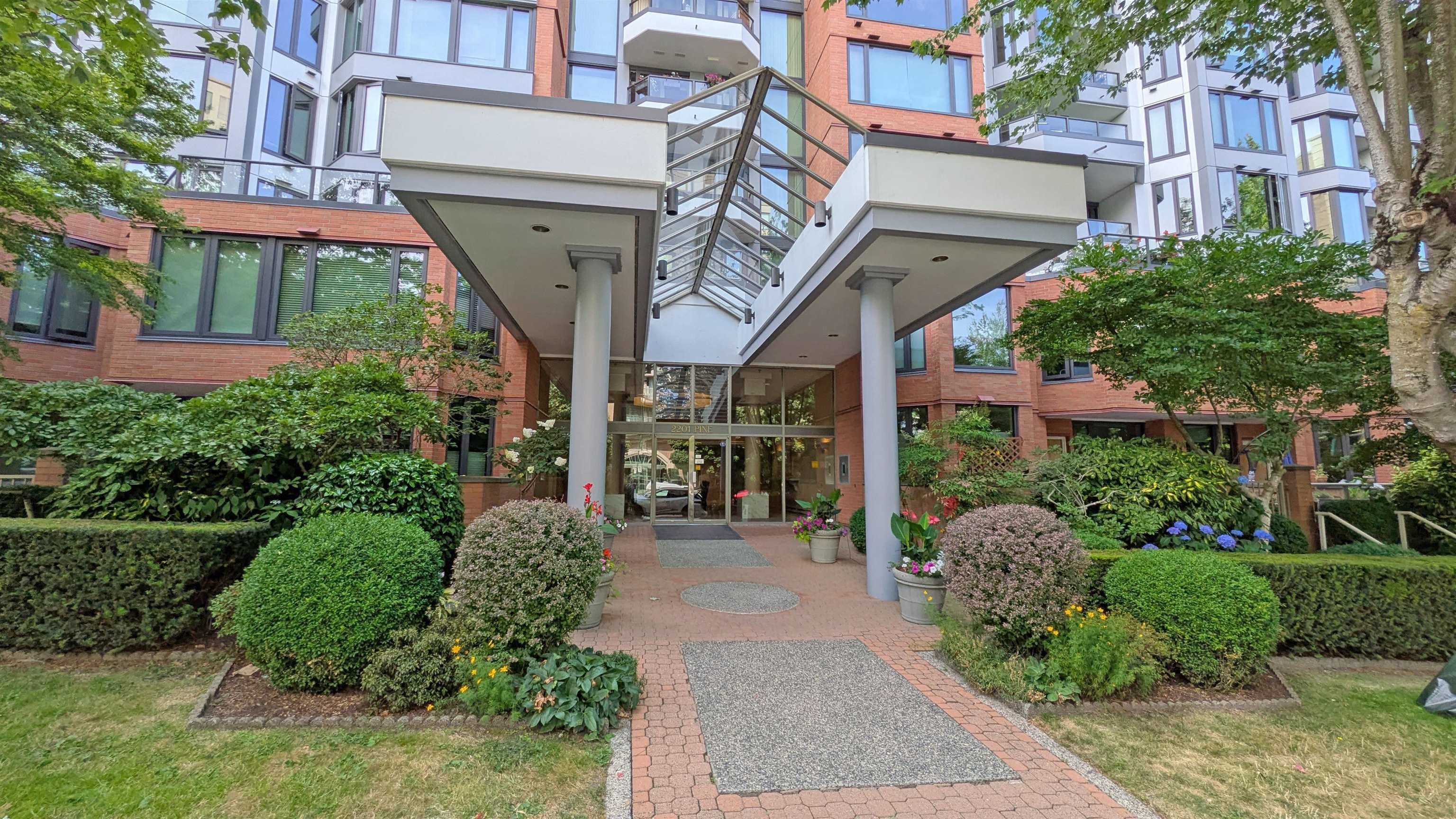 411 - 2201 Pine Street, Vancouver