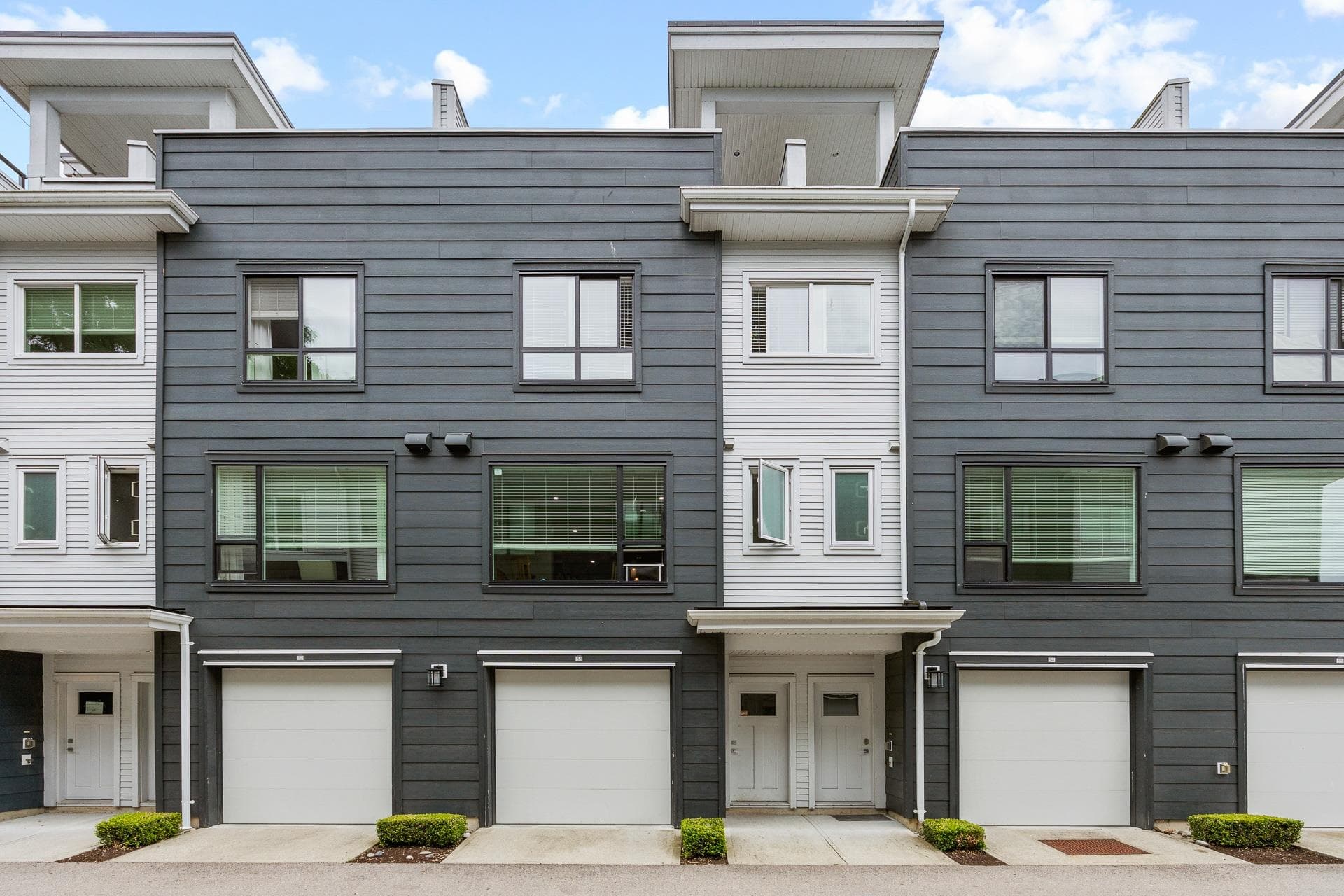 33 - 16337 23a Avenue, Surrey
