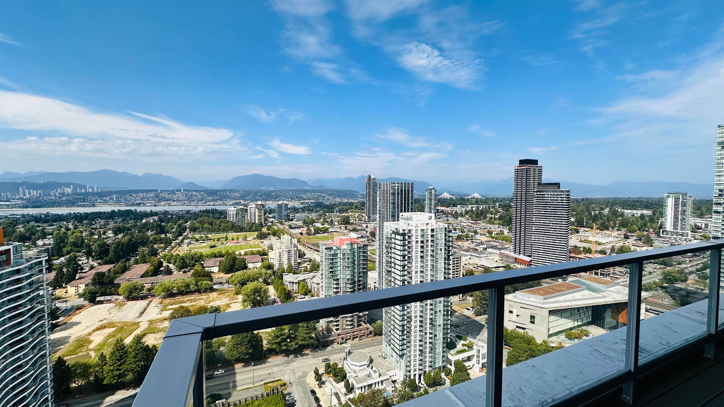 3402 - 13350 Central Avenue, Surrey, V3T 0S1 — photo 3