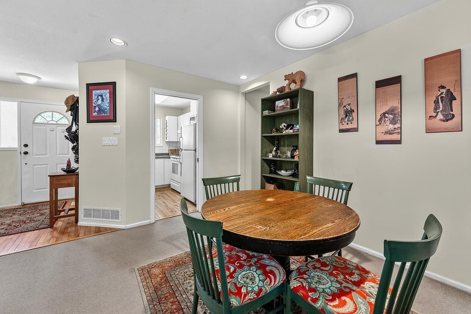 6136 Marine Drive, Burnaby, V3N 2Y1 — photo 5