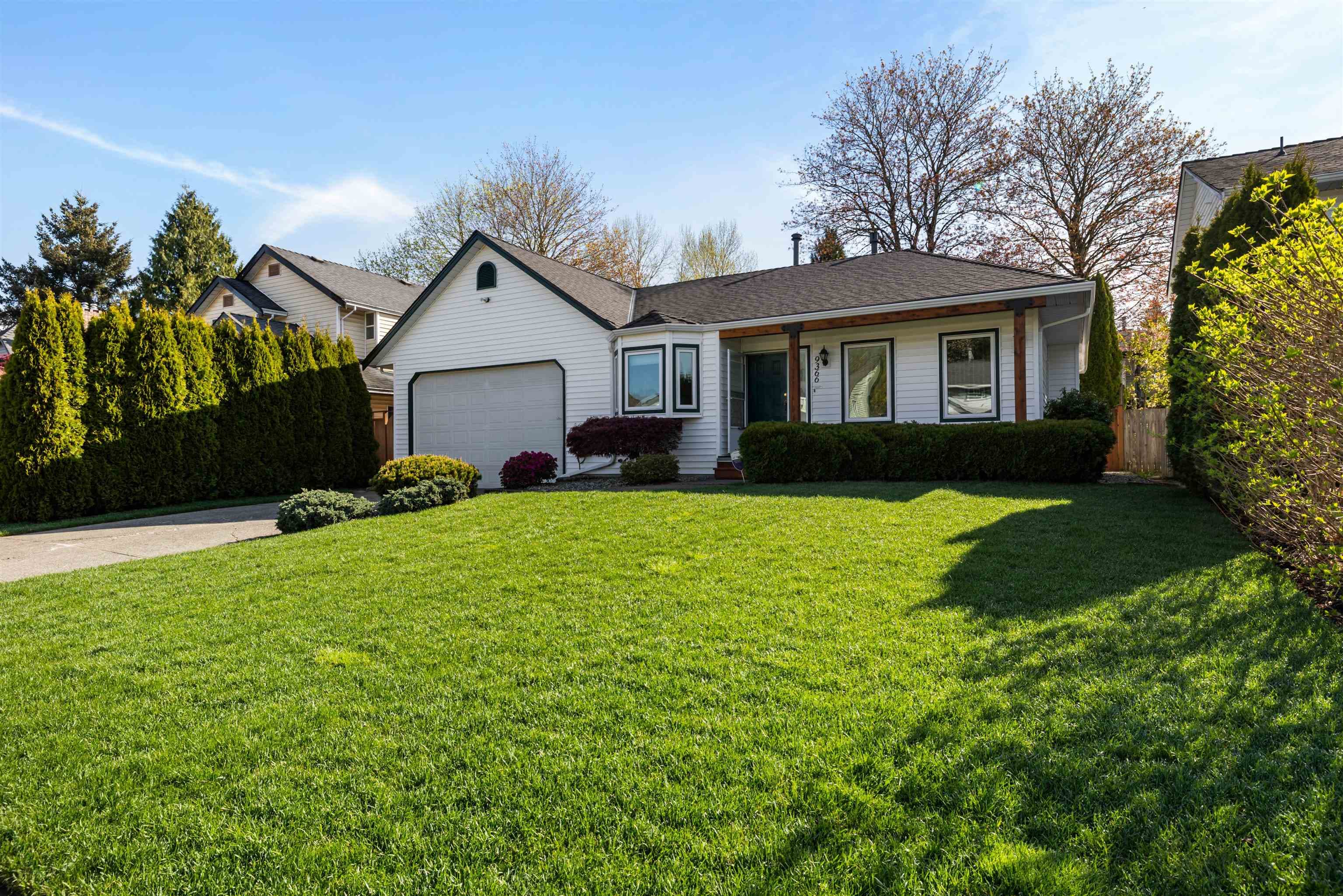 9366 209b Street, Langley, V1M 1R8 — photo 2