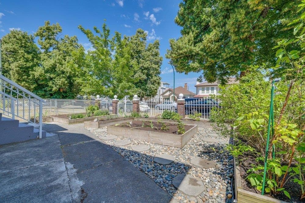 2038 E 26th Avenue, Vancouver, V5N 2W4 — photo 3