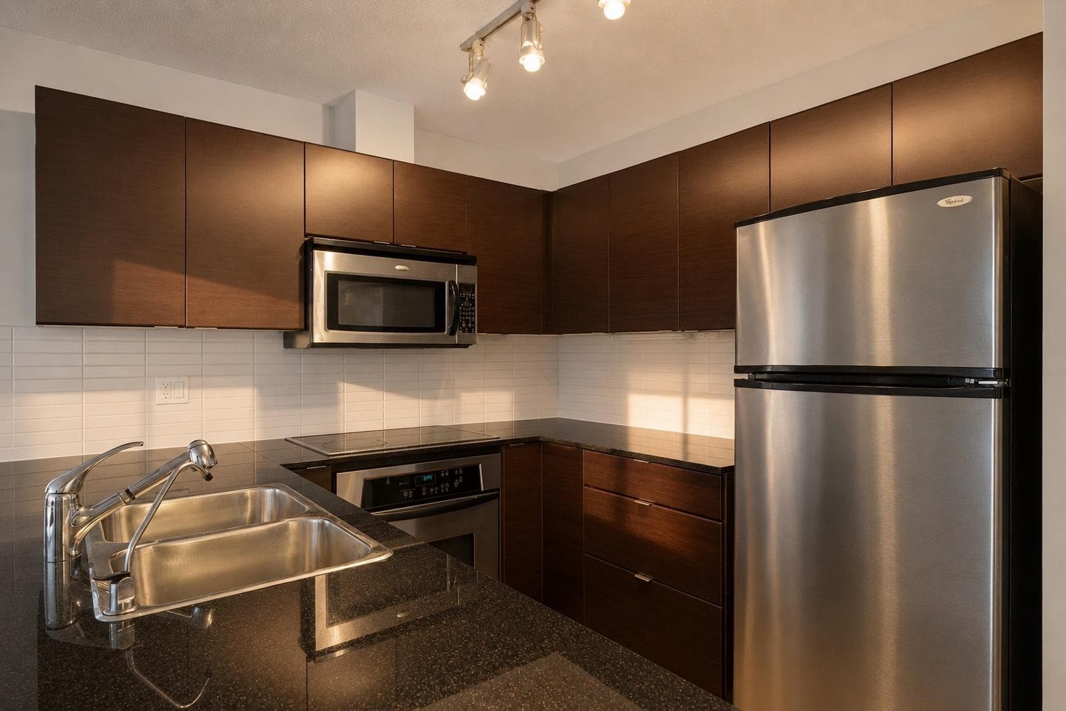 1202 - 4182 Dawson Street, Burnaby, V5C 0A2 — photo 5