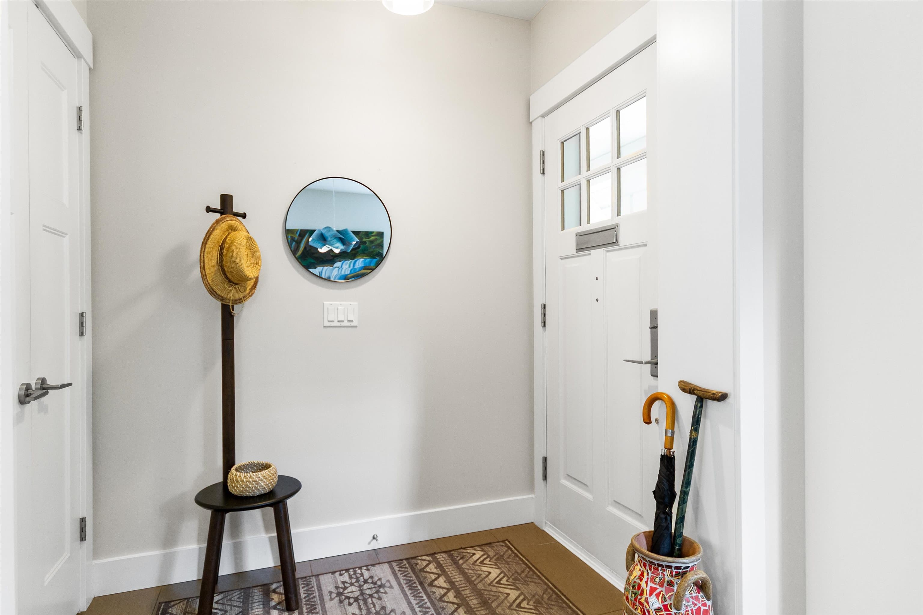 2416 W 8th Avenue, Vancouver, V6K 2B1 — photo 3