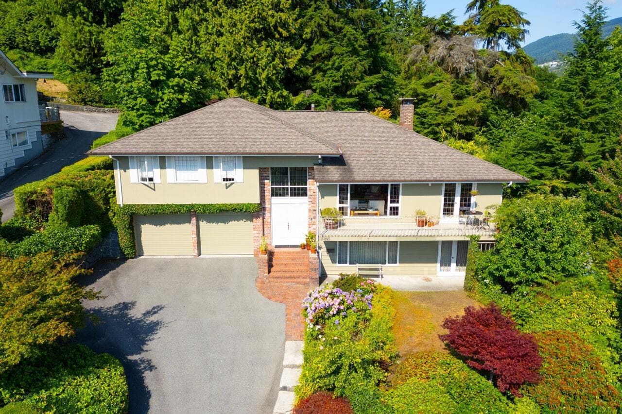 805 Younette Drive, West Vancouver, V7T 1T1 — photo 1