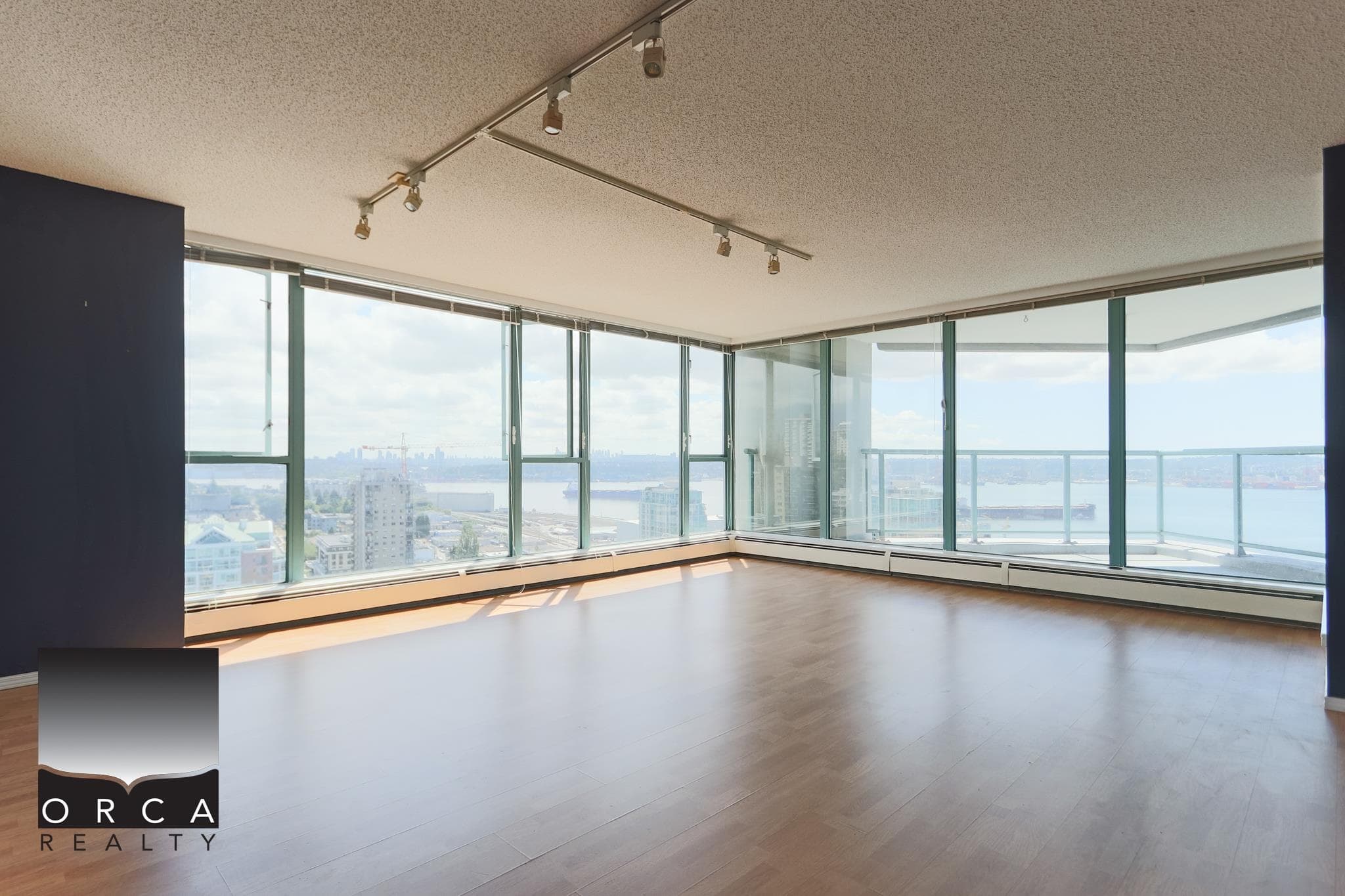 2401 - 120 2nd Street, North Vancouver, V7M 1C3 — photo 3