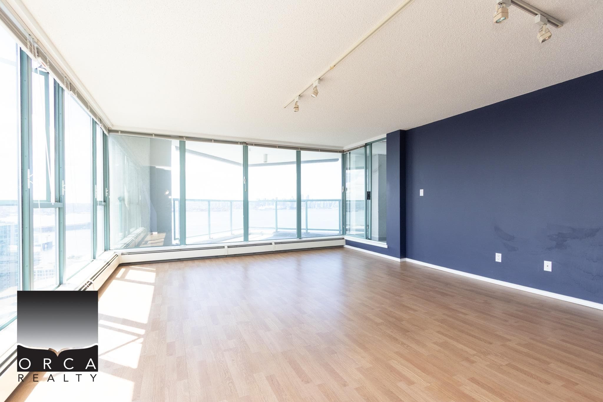 2401 - 120 2nd Street, North Vancouver, V7M 1C3 — photo 4