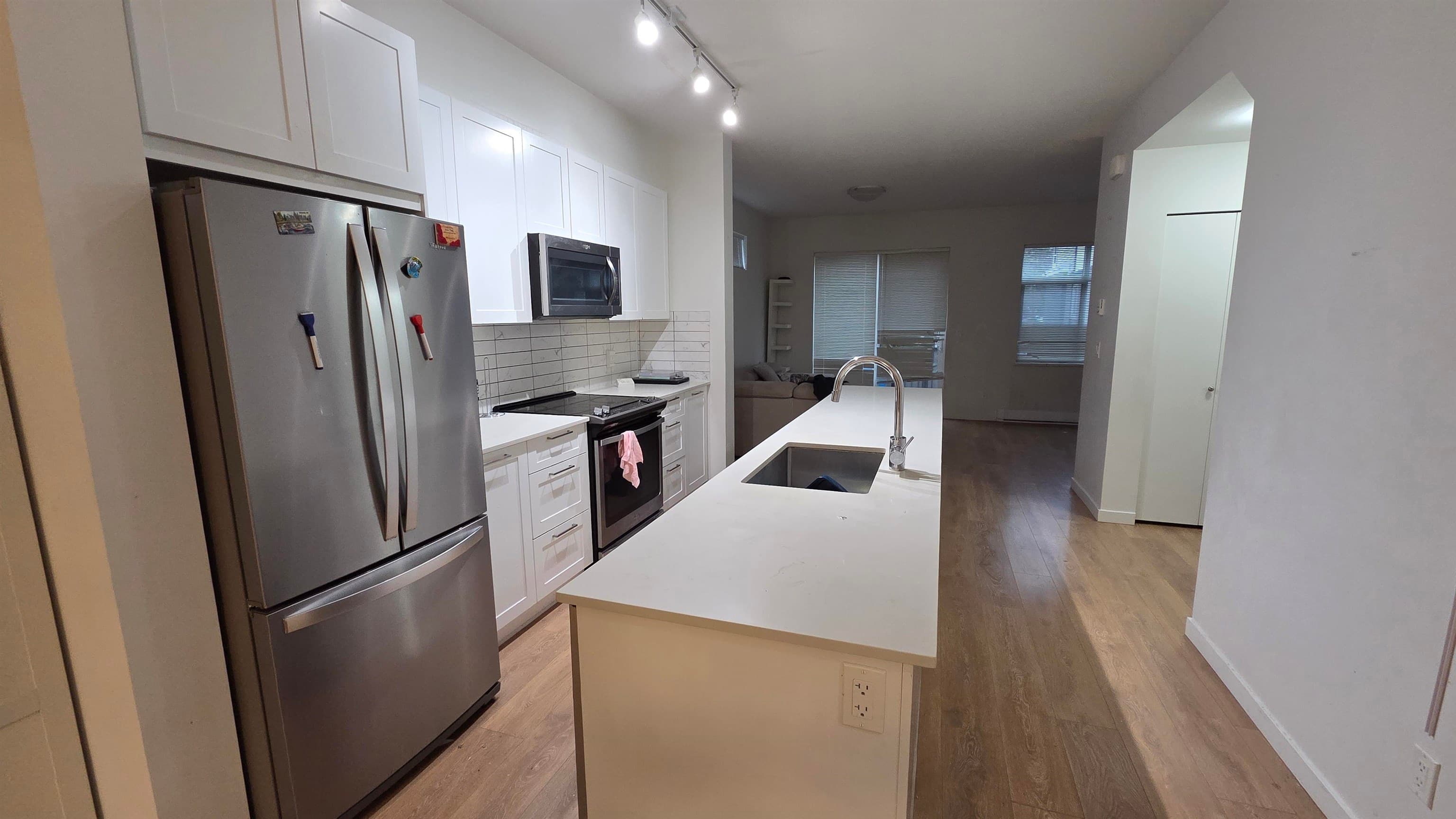 708 - 18505 Laurensen Place, Surrey, V4N 6R7 — photo 2