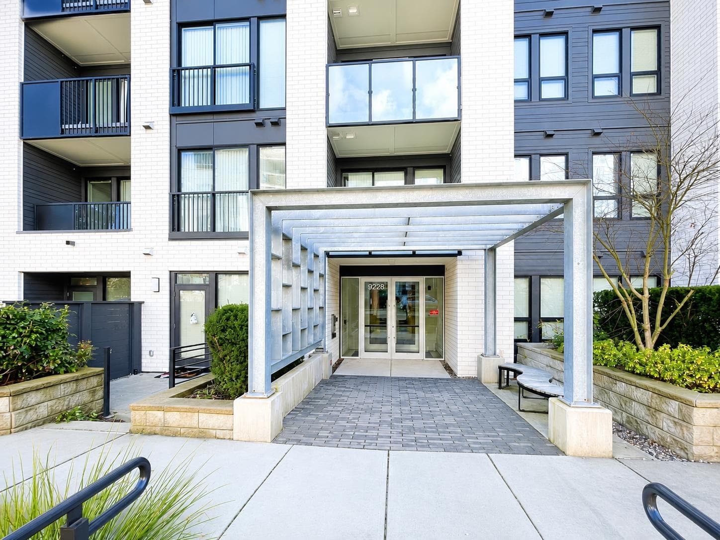 201 - 9228 Slopes Mews, Burnaby, V5A 0E9 — photo 4