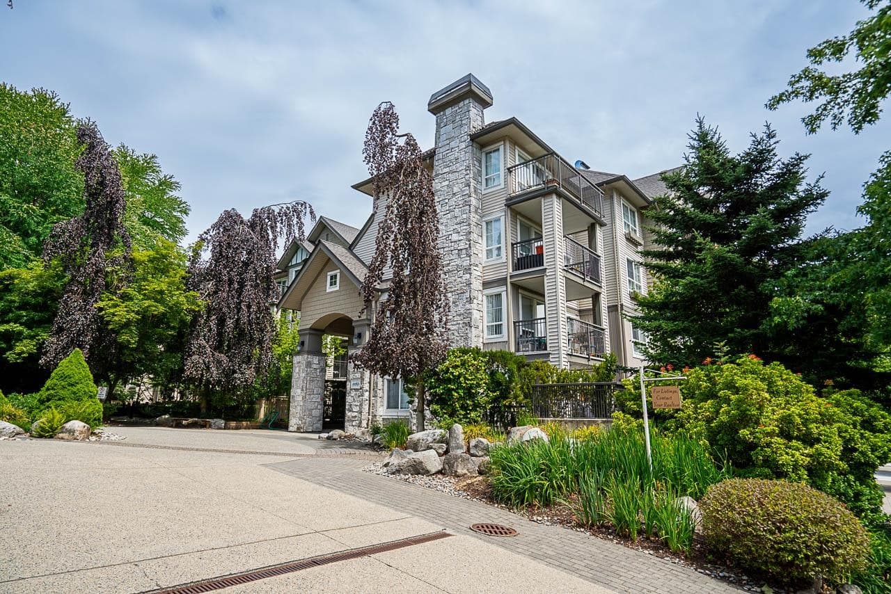 112 - 1150 E 29th Street, North Vancouver, V7K 3E2 — photo 1