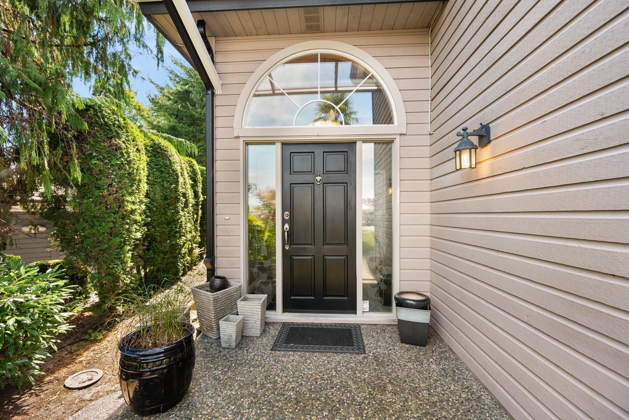 215 Morningside Drive, Tsawwassen, V4L 2M3 — photo 2