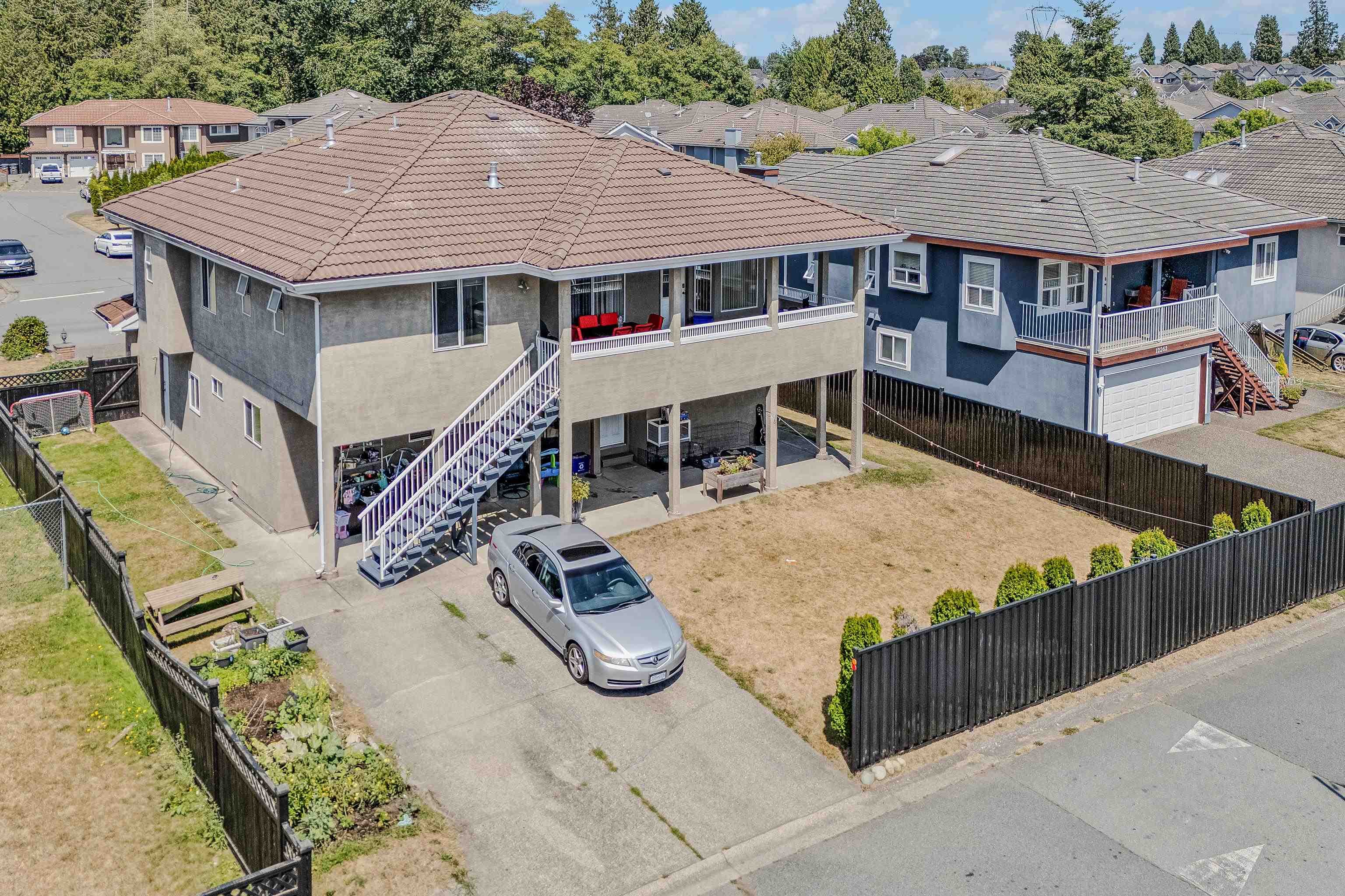 12256 64a Avenue, Surrey, V3W 3R8 — photo 3