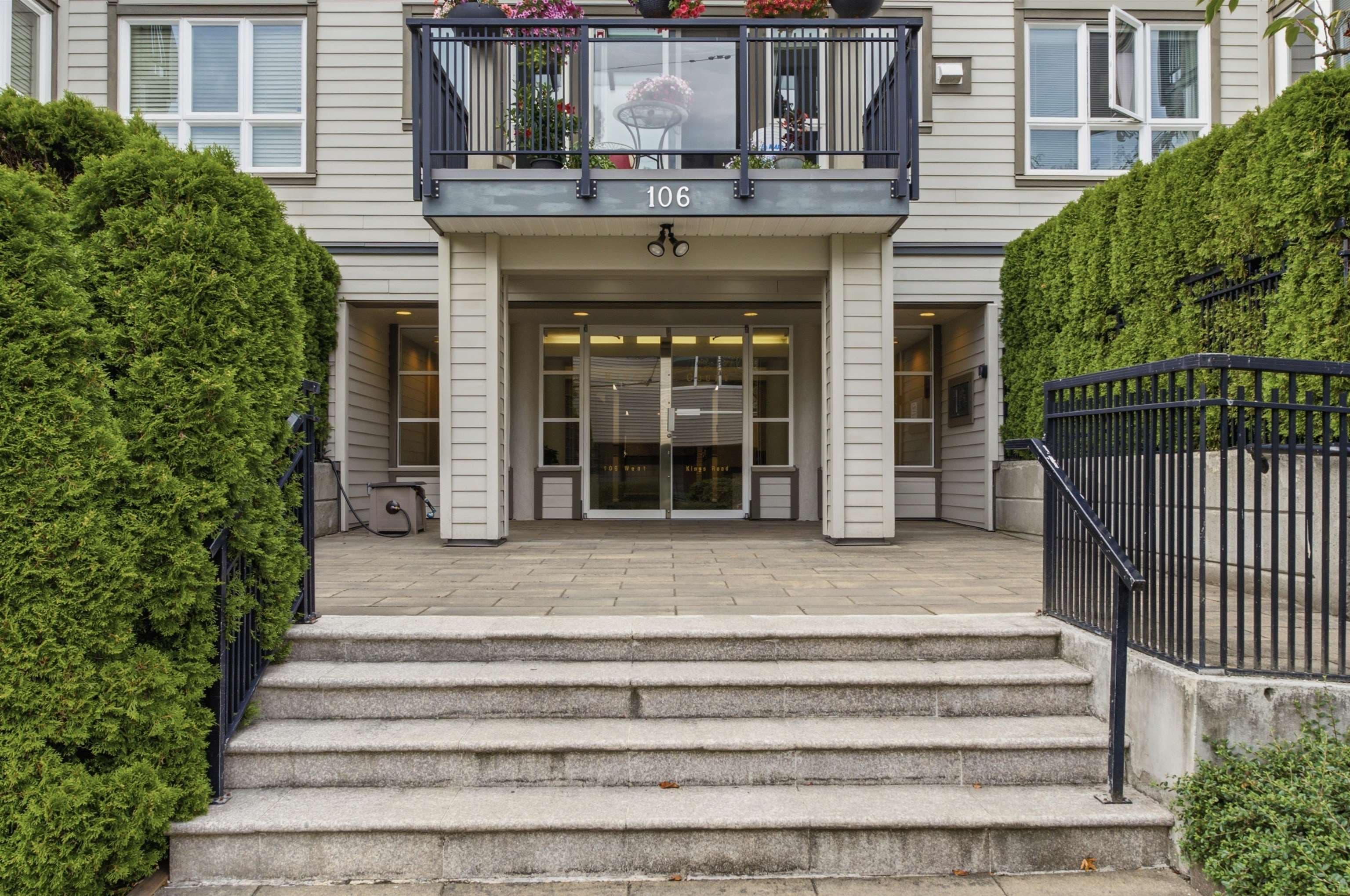 303 - 106 W Kings Road, North Vancouver, V7N 2L8 — photo 1