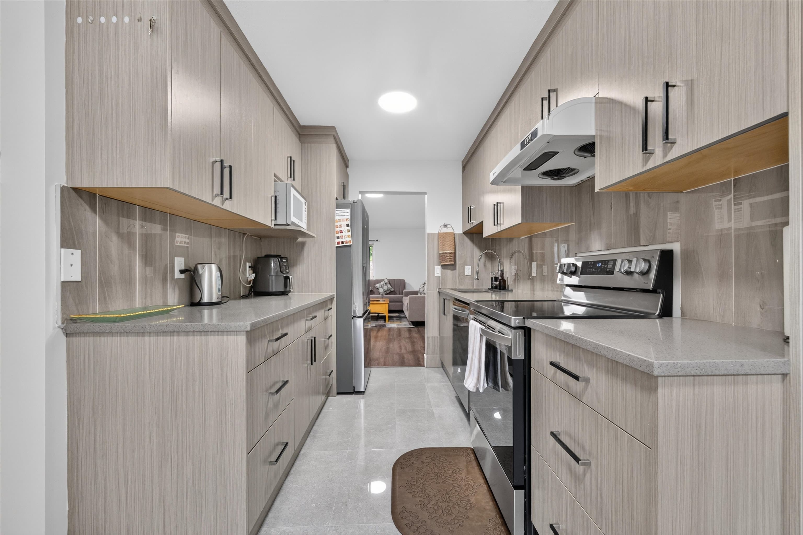 121 - 9467 Prince Charles Boulevard, Surrey, V3V 7G1 — photo 5