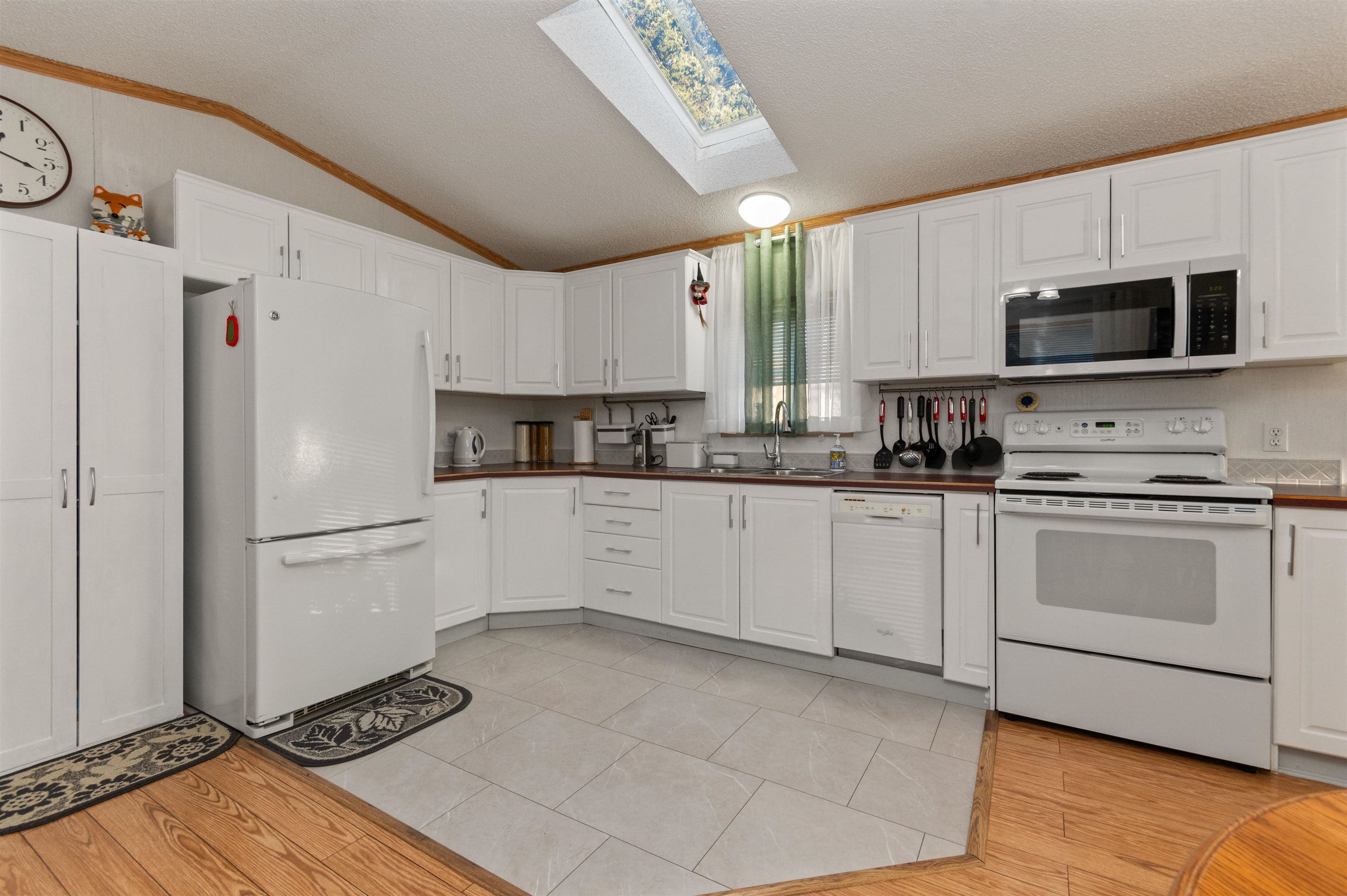 3 - 6338 Vedder Road, Chilliwack, V2R 1C6 — photo 2
