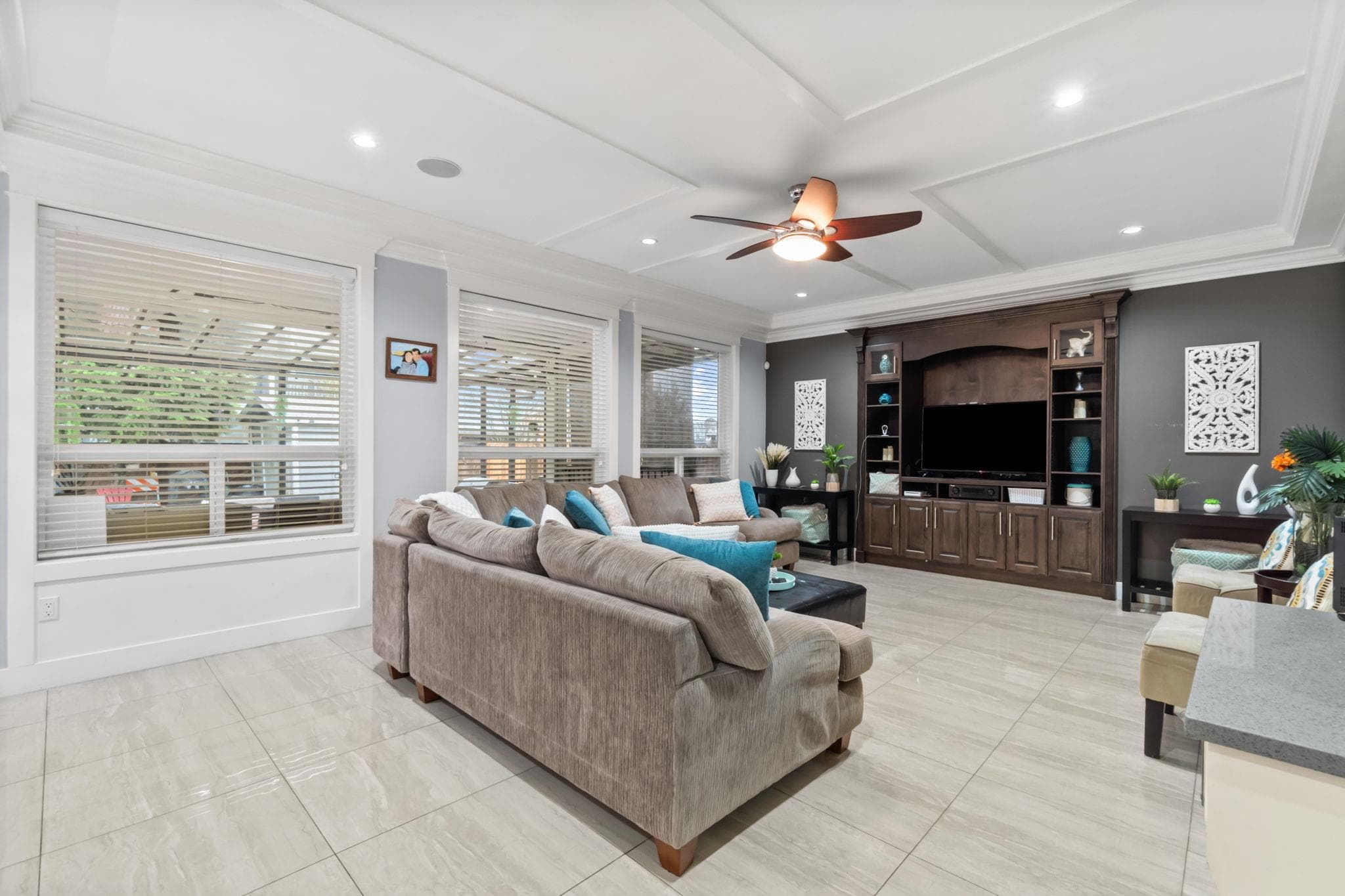 8852 118 Street, Delta, V4C 6H7 — photo 1