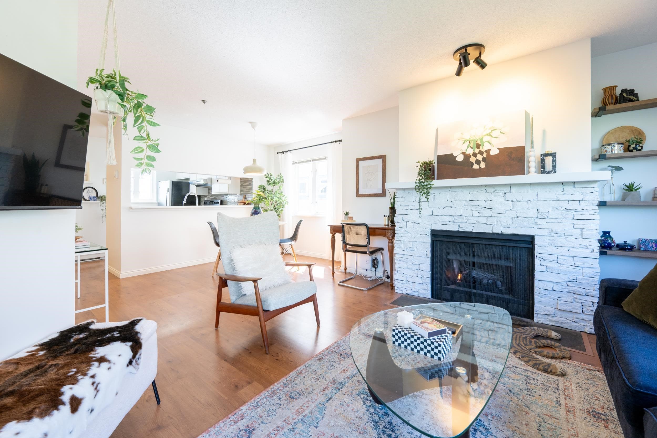 209 - 643 W 7th Avenue, Vancouver, V5Z 1B6 — photo 1