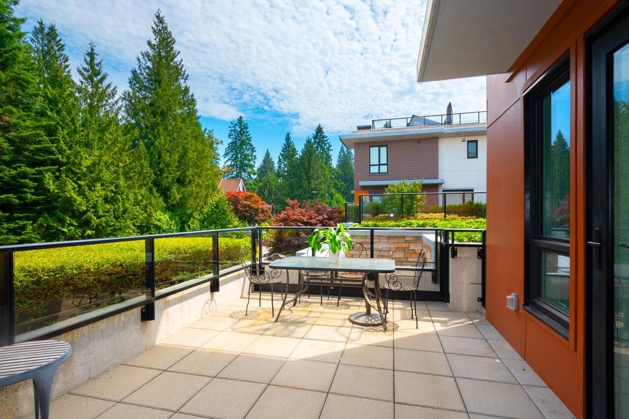 217 - 3220 Connaught Crescent, North Vancouver, V7R 0A5 — photo 2