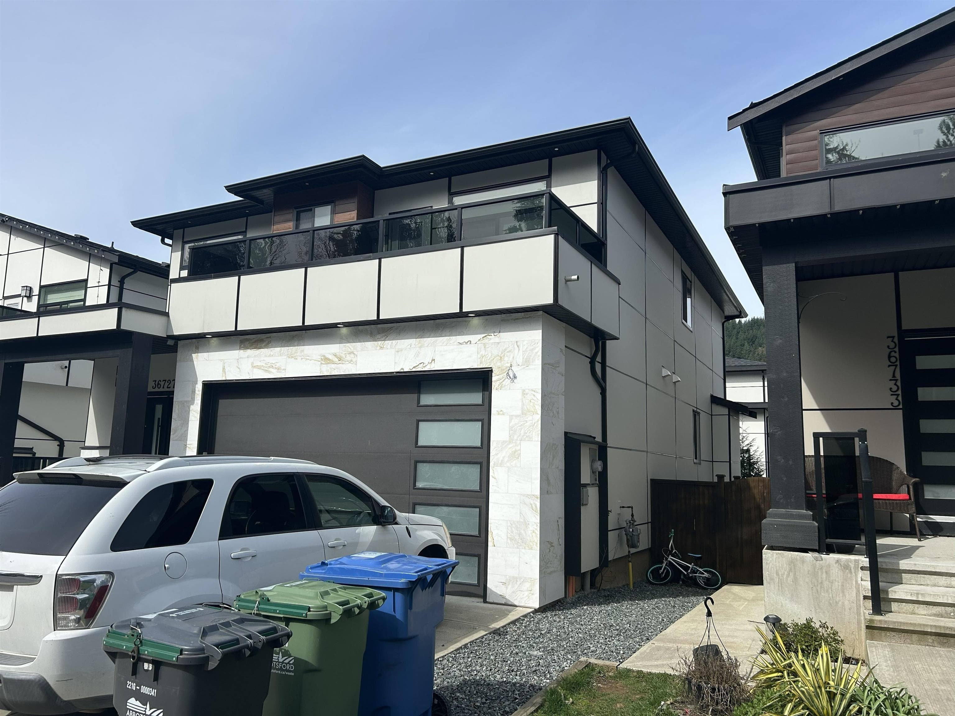 36727 Dianne Brook Avenue, Abbotsford, V3G 0H4 — photo 2