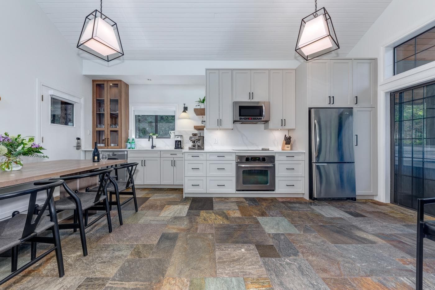 2212 Gondola Way, Whistler, V8E 0B4 — photo 3