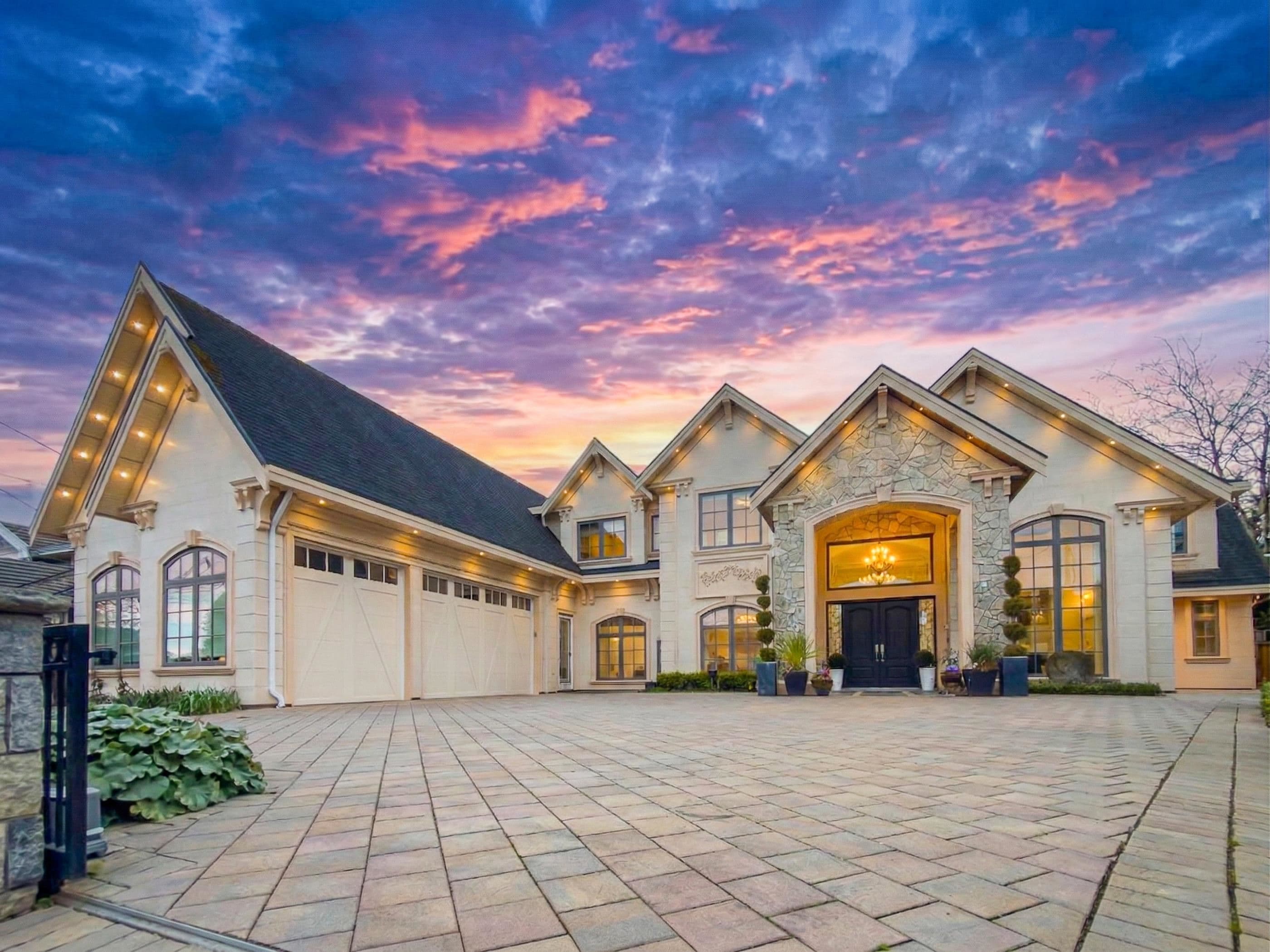 5711 Riverdale Drive, Richmond