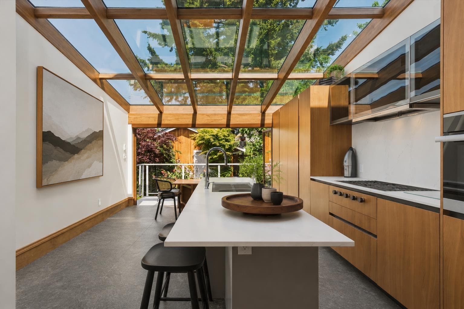 647 Prior Street, Vancouver, V6A 2G7 — photo 1