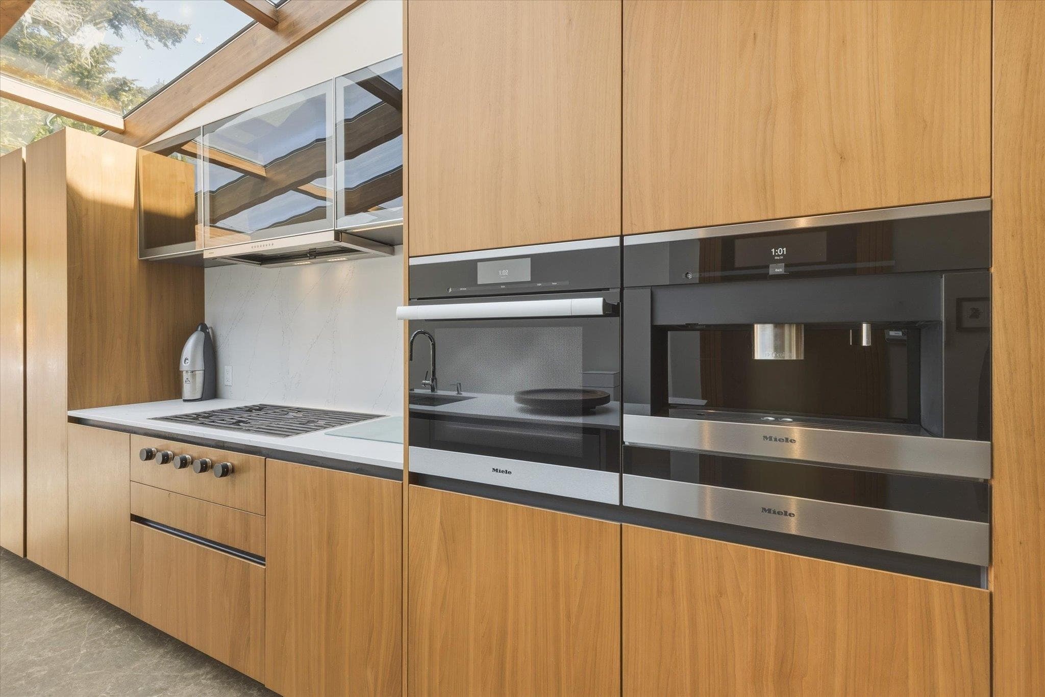 647 Prior Street, Vancouver, V6A 2G7 — photo 4
