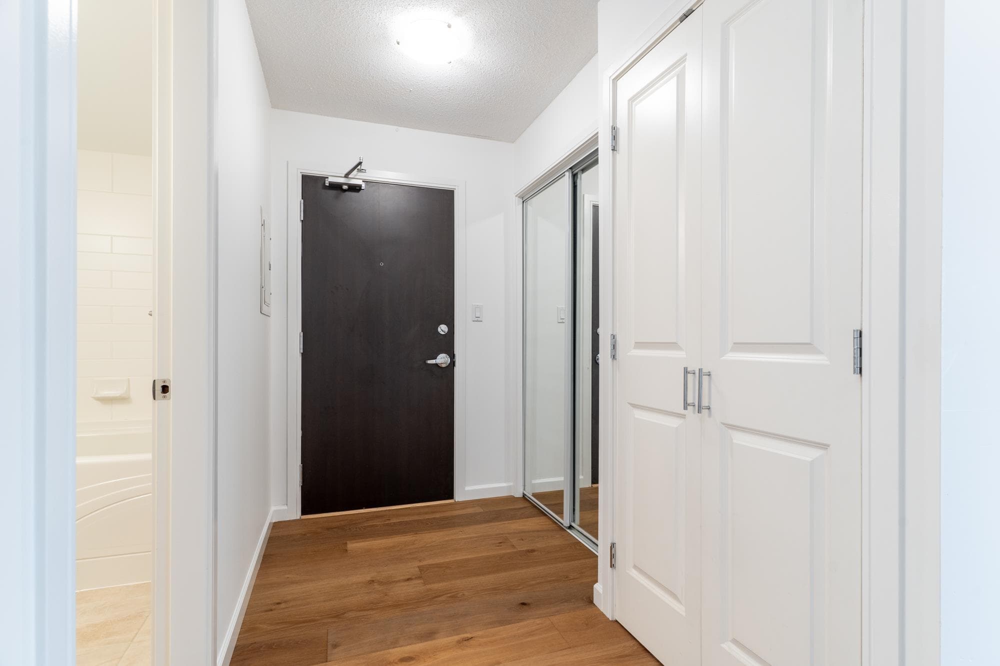 302 - 288 Ungless Way, Port Moody, V3H 0C9 — photo 4