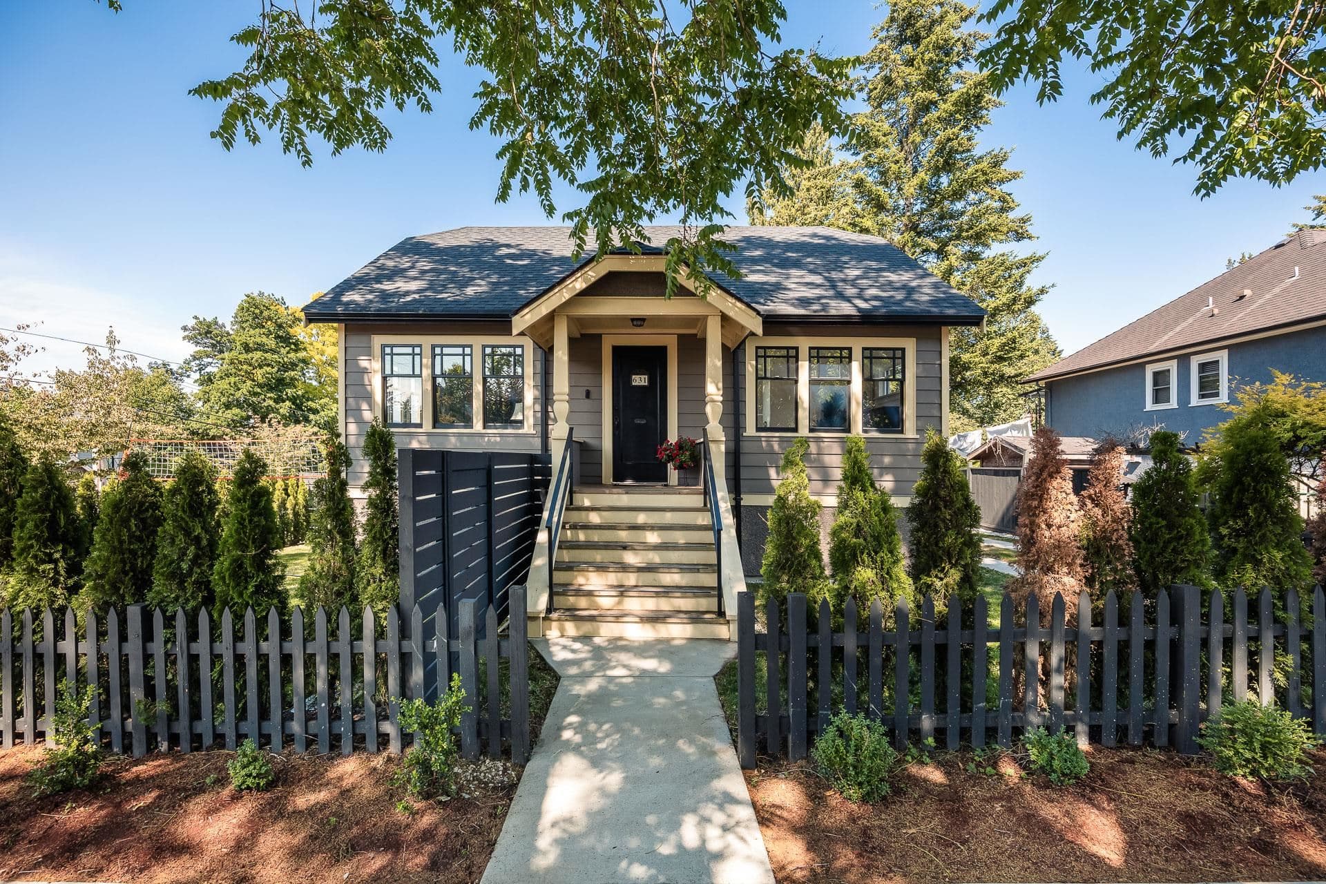 631 Second Street, New Westminster, V3L 2M6 — photo 1