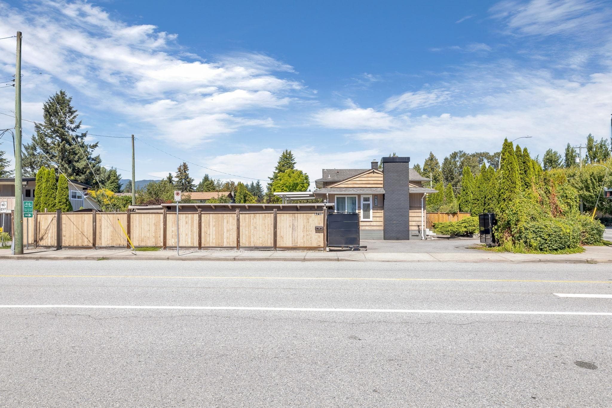 2715 Coast Meridian Road, Port Coquitlam, V3B 3M6 — photo 3
