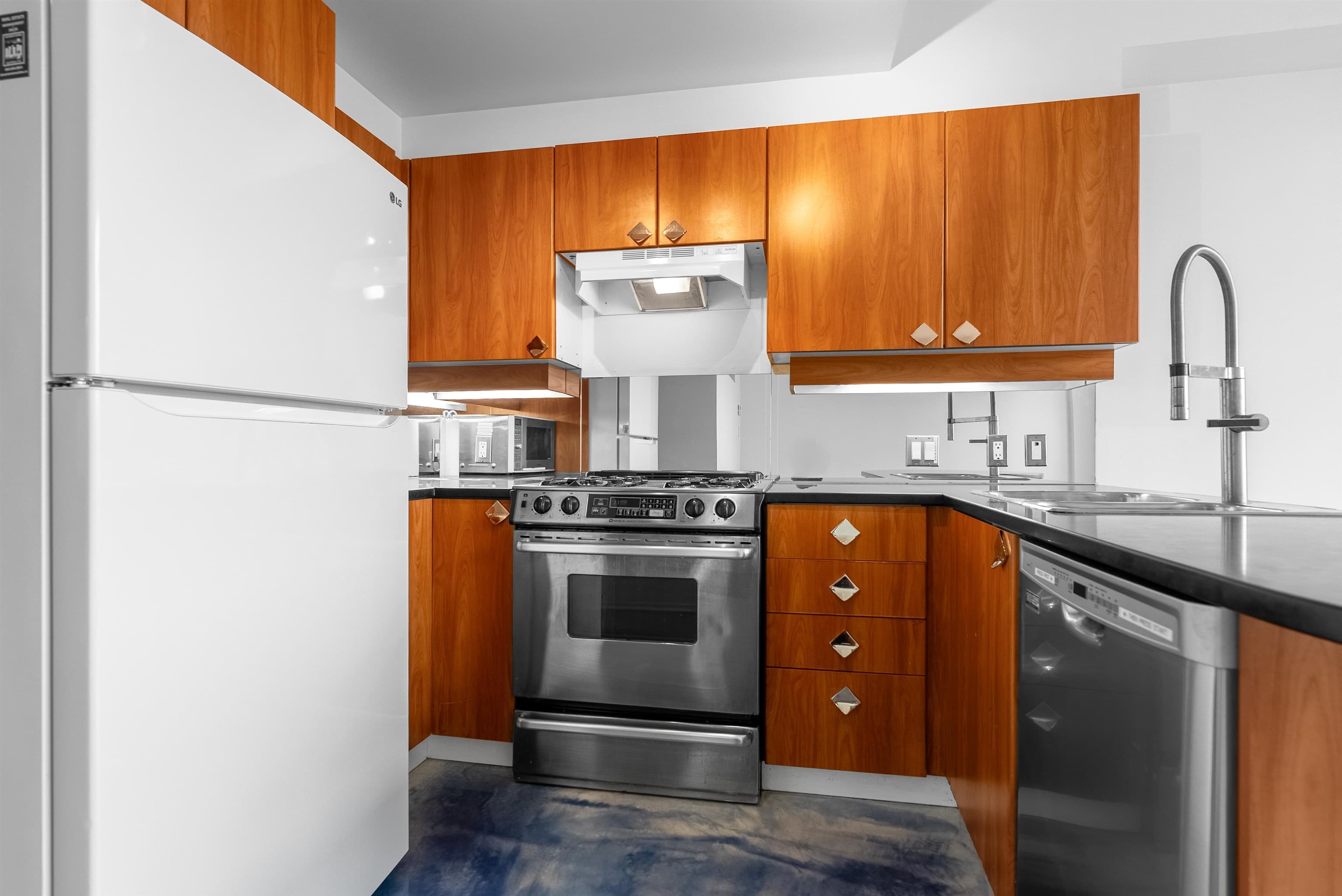 507 - 1478 W Hastings Street, Vancouver, V6G 3J6 — photo 3