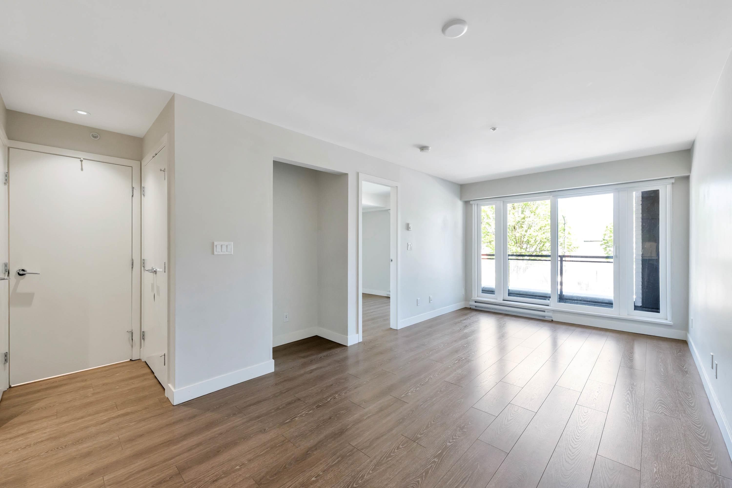 218 - 1588 E Hastings Street, Valemount, V5L 1S5 — photo 5