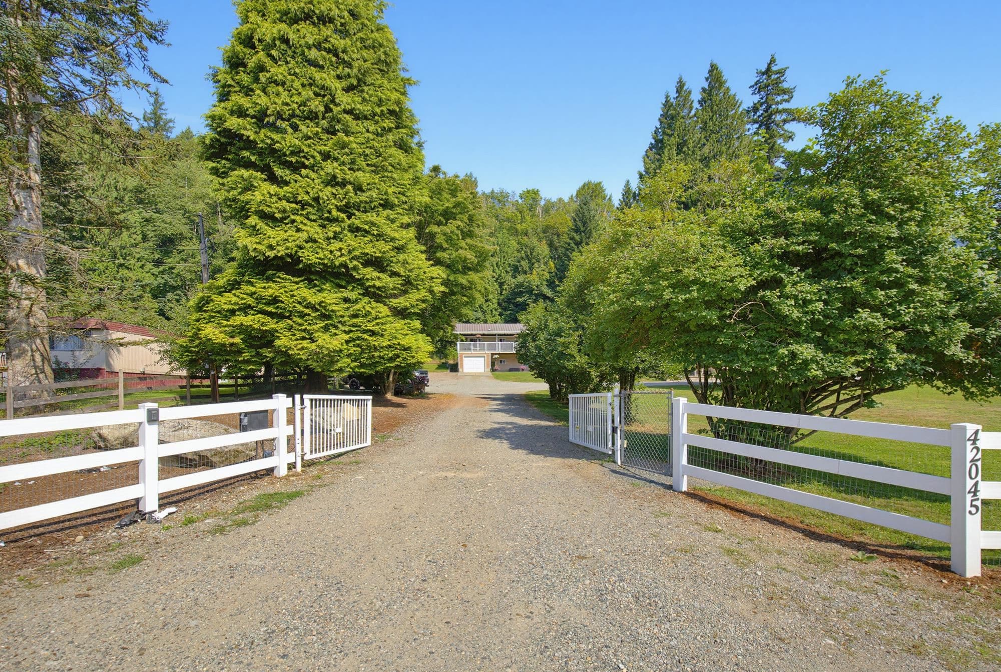 42045 Husband Road, Mission, V0M 1G0 — photo 2