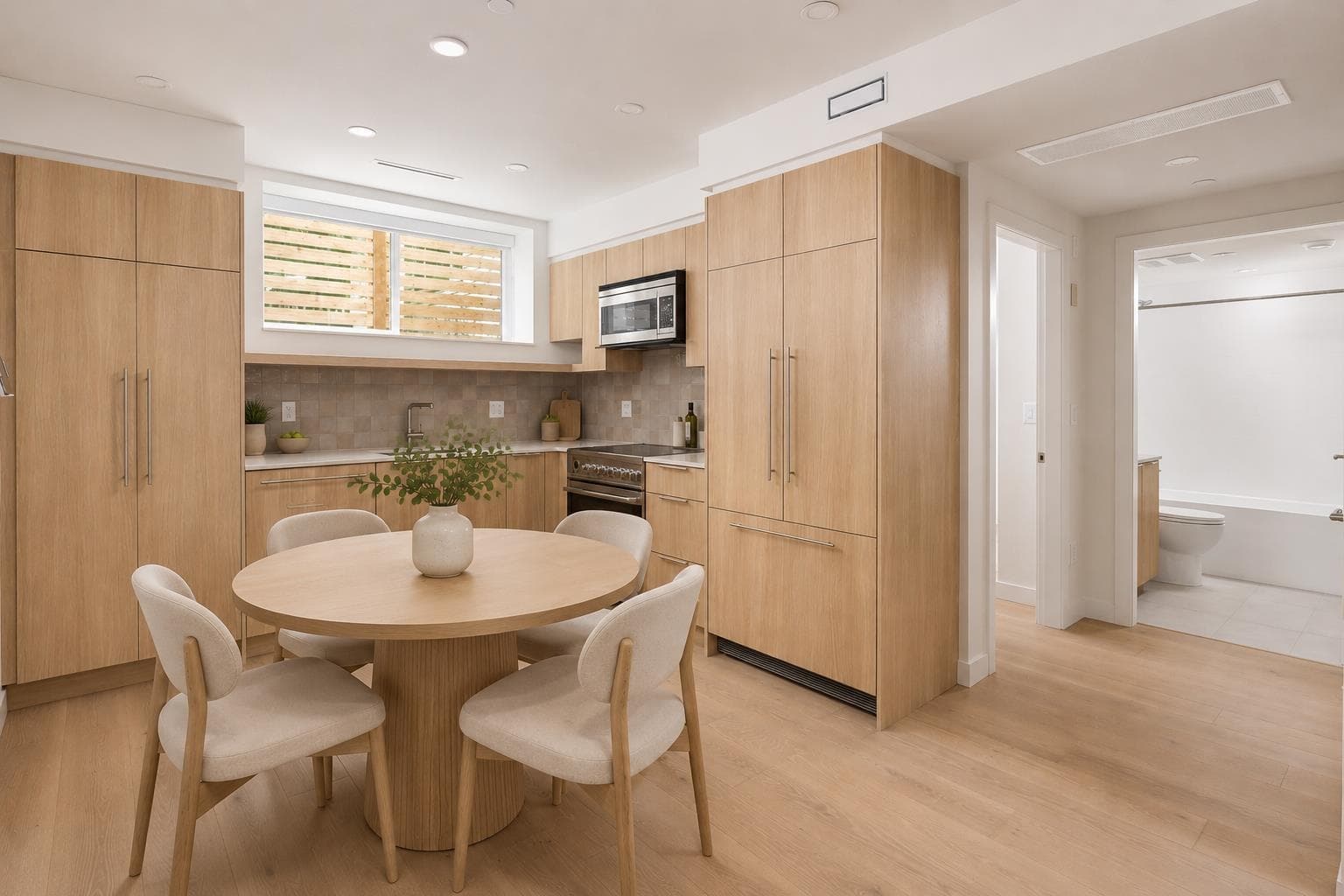 2 - 595 E 49th Avenue, Vancouver, V5W 2H1 — photo 4