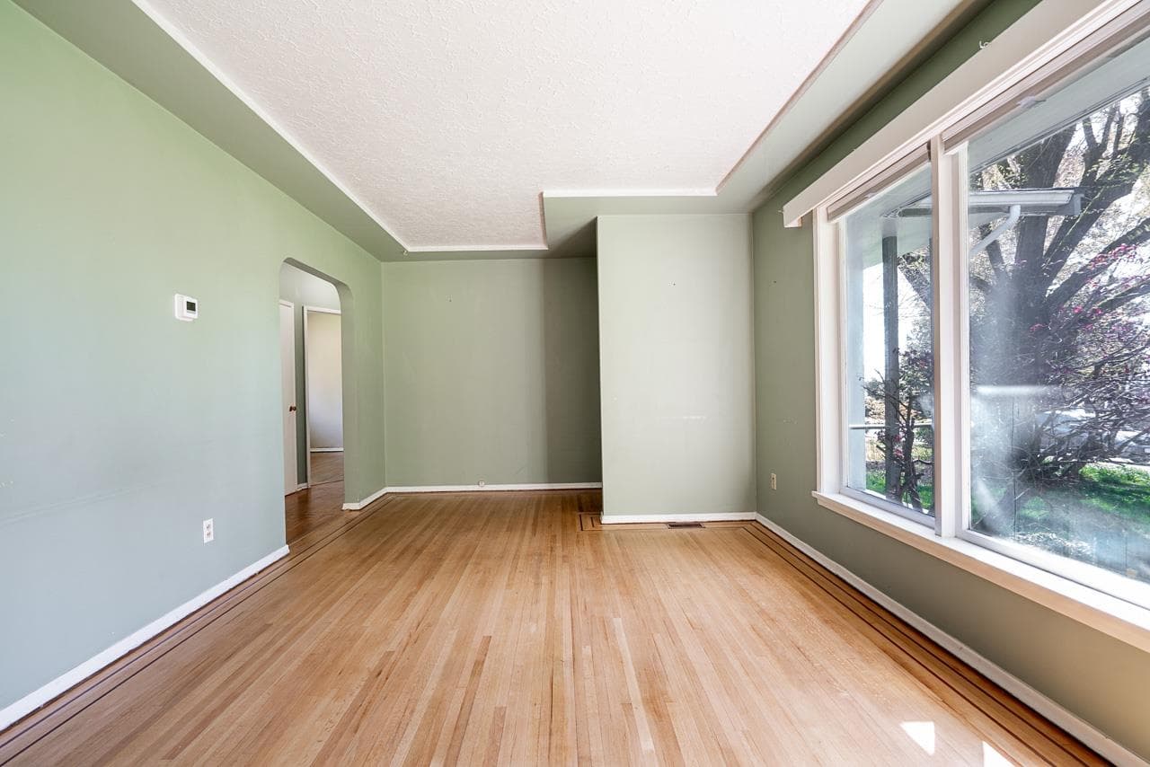 15405 Semiahmoo Avenue, White Rock, V4B 1T6 — photo 3