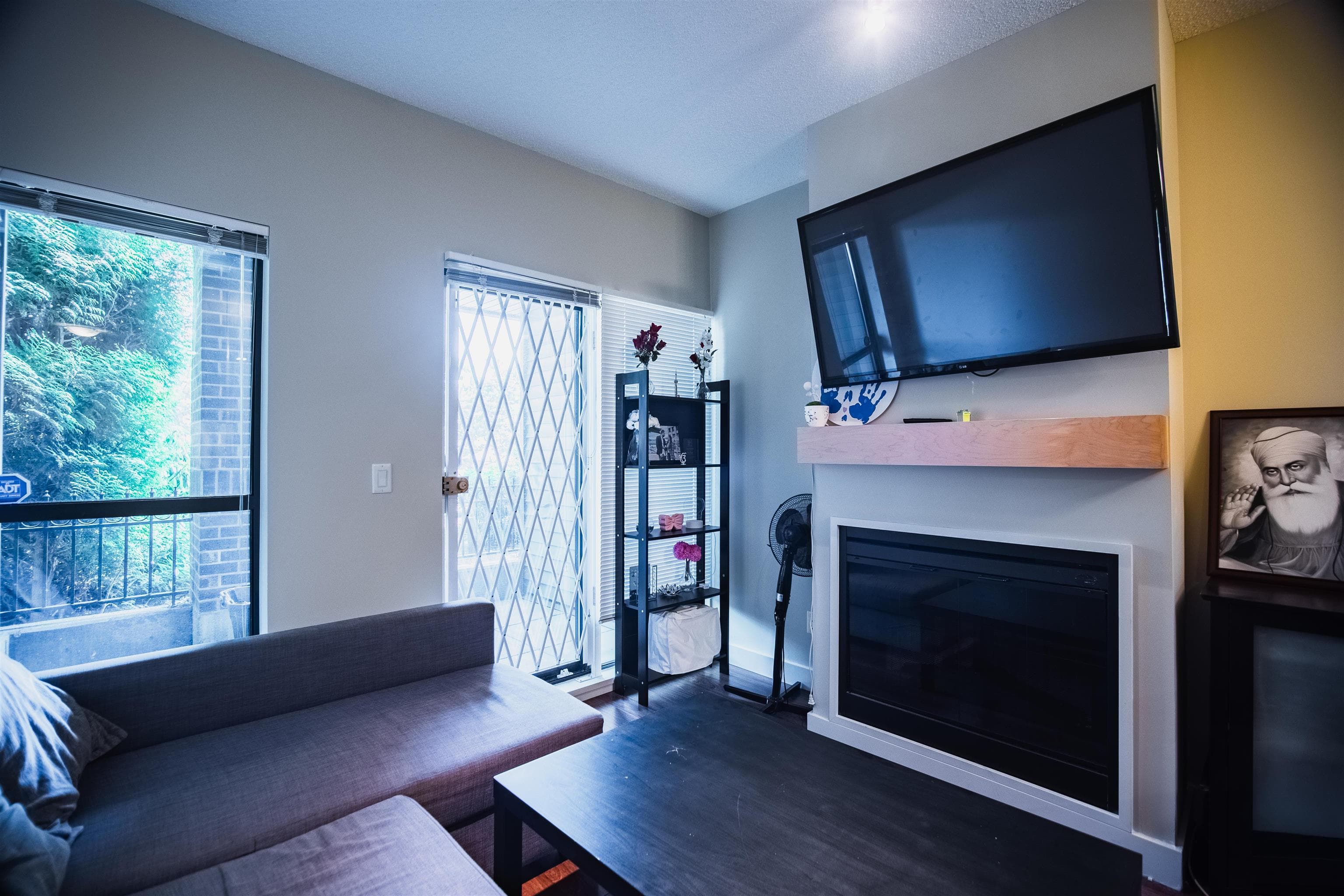 124 - 10838 City Parkway, Surrey, V3T 5X9 — photo 3