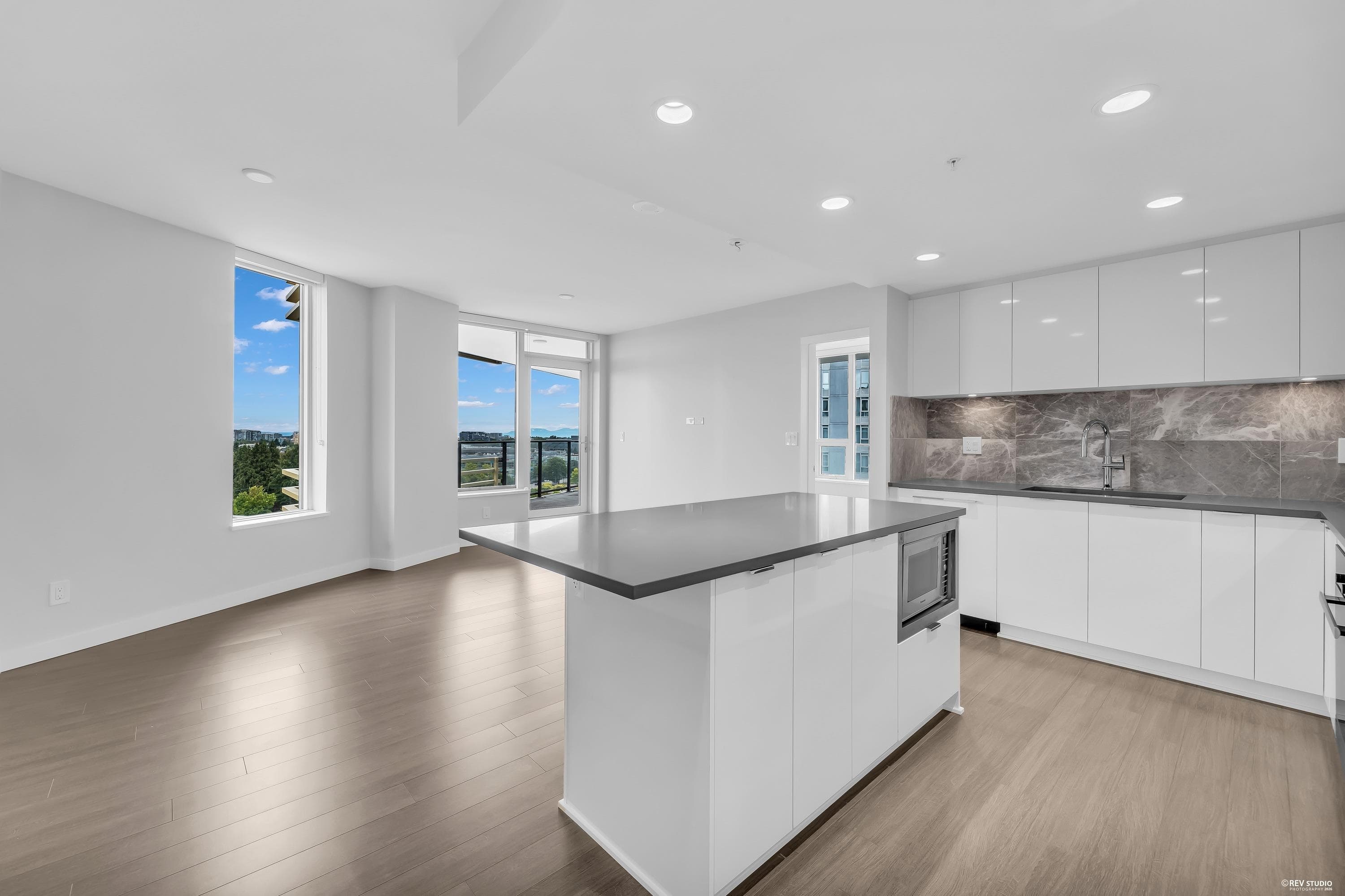 1107 - 3699 Sexsmith Road, Richmond, V6X 0W4 — photo 4