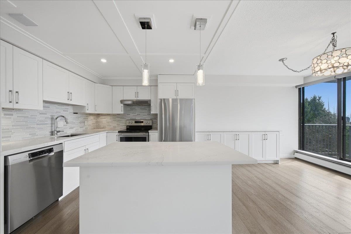 802 - 1745 Esquimalt Avenue, West Vancouver, V7V 1R7 — photo 5