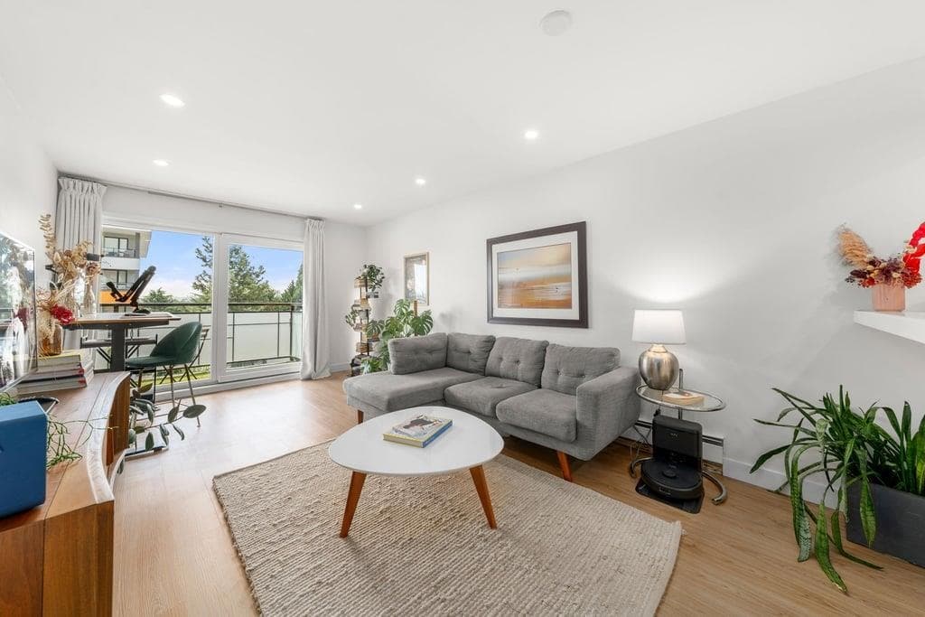 312 - 360 E 2nd Street, North Vancouver, V7L 4N6 — photo 1