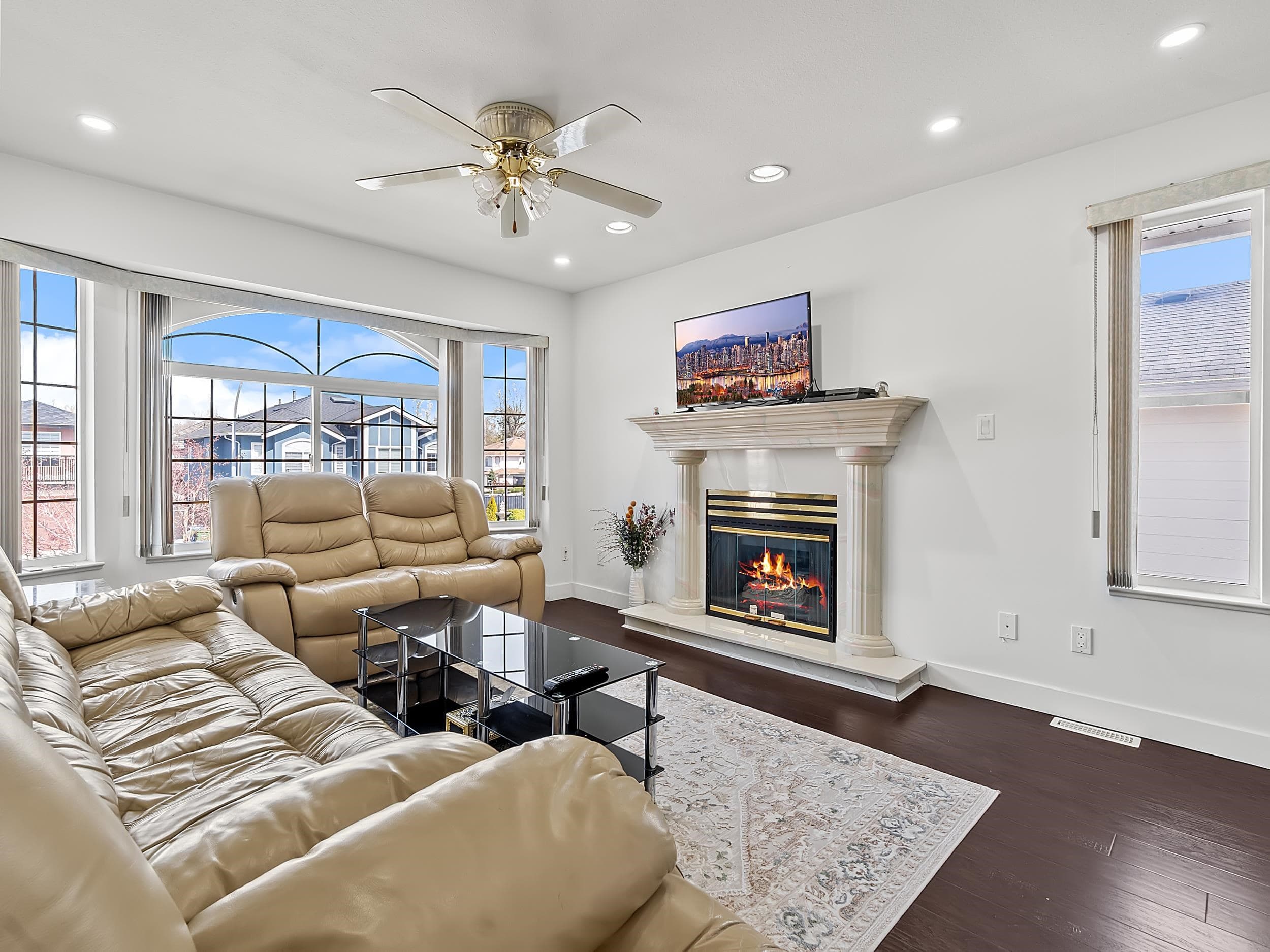 3542 Galiano Drive, Abbotsford, V2T 5R6 — photo 3