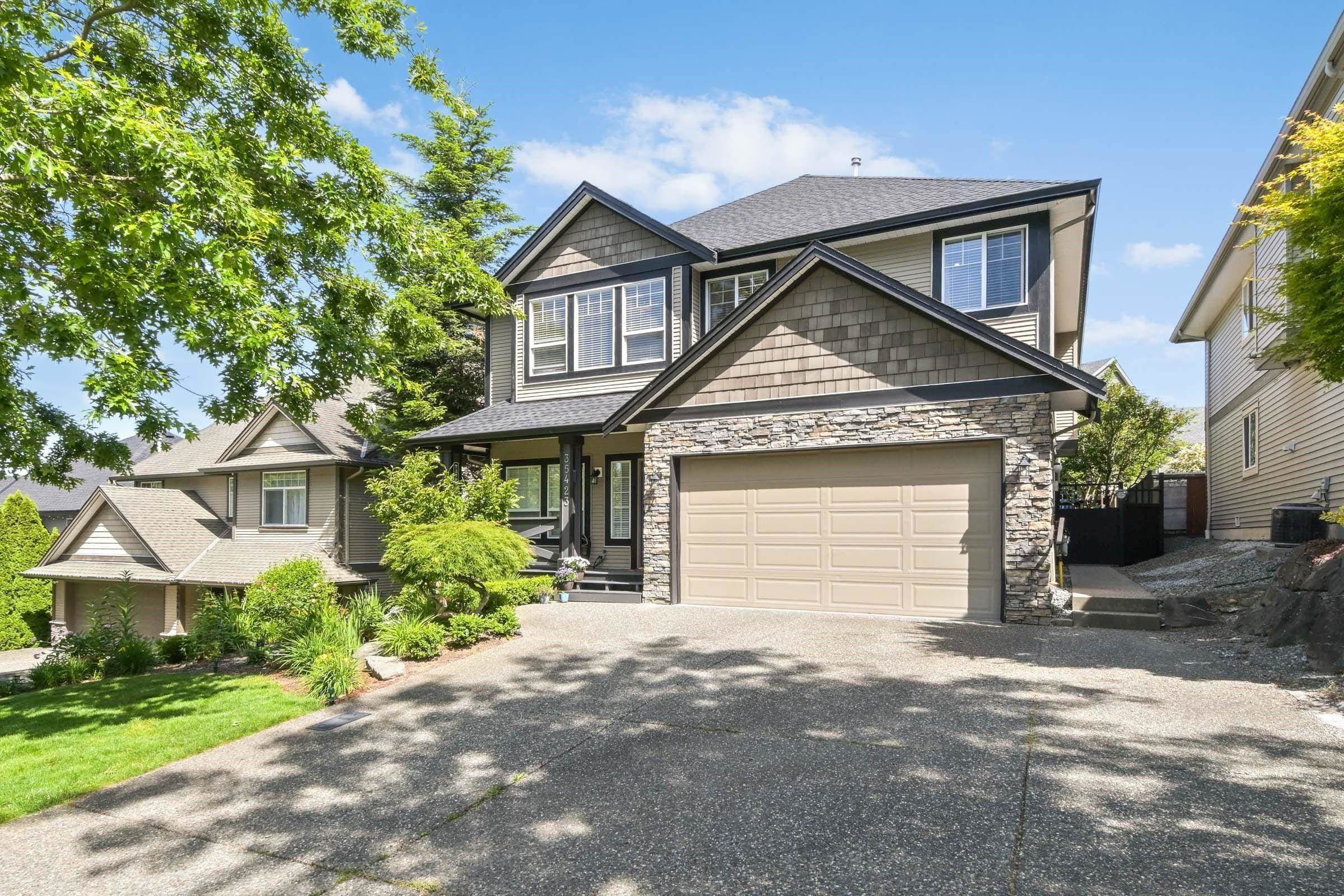 35423 Mckinley Drive, Abbotsford, V3G 3E2 — photo 1