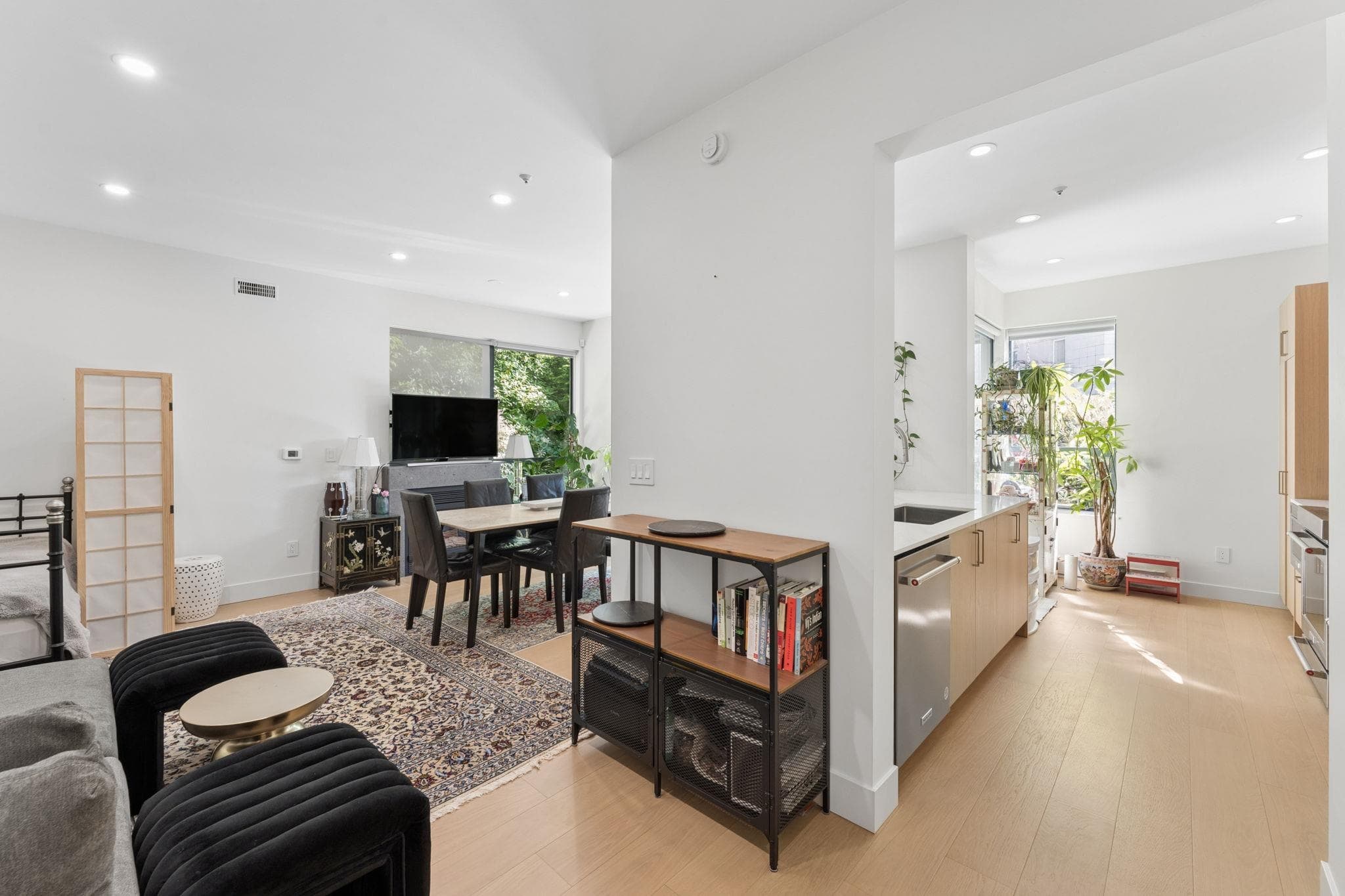101 - 2242 Marine Drive Drive, West Vancouver, V7V 1K4 — photo 2